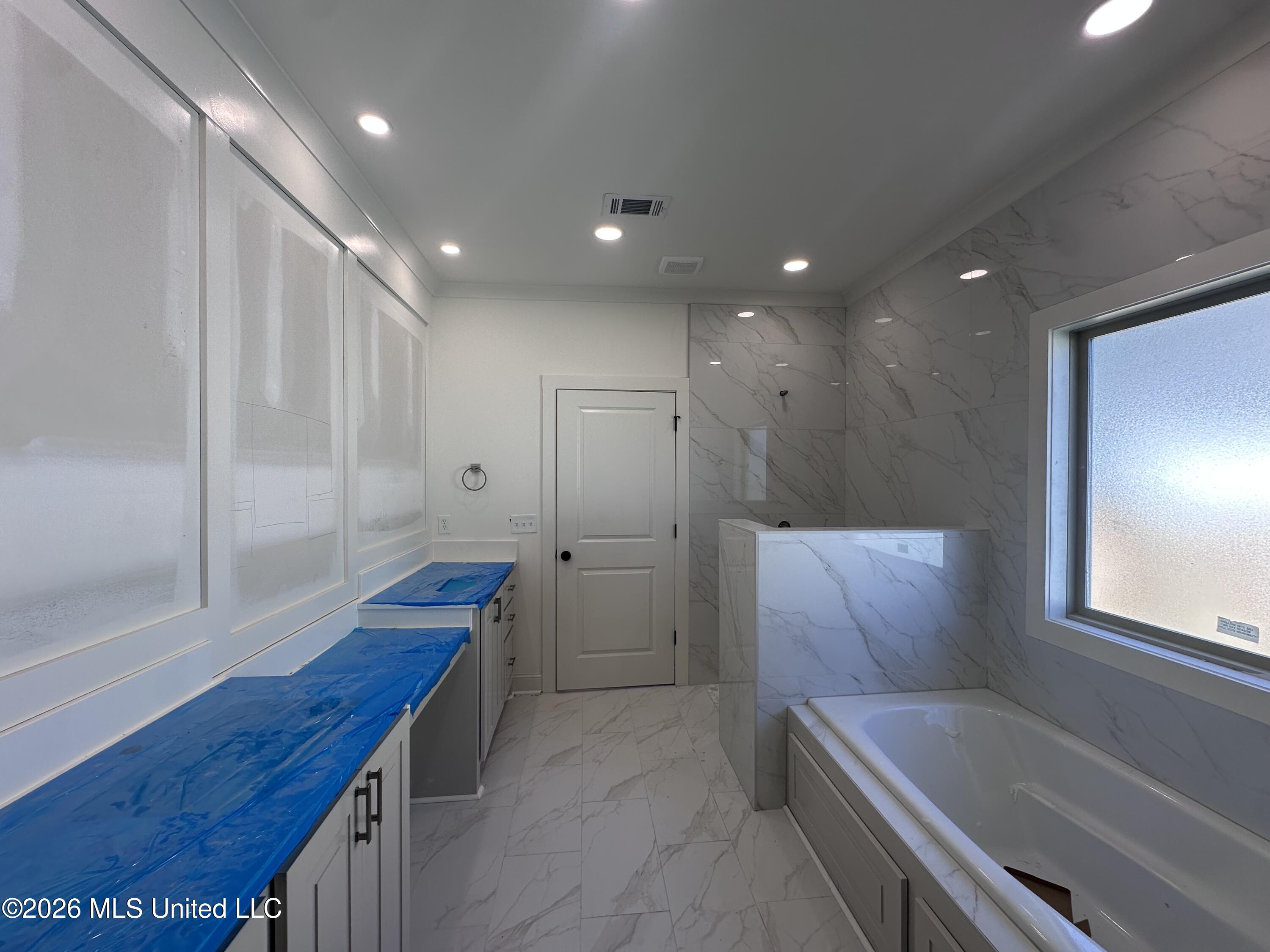 352 Aurora Circle Property Photo 14