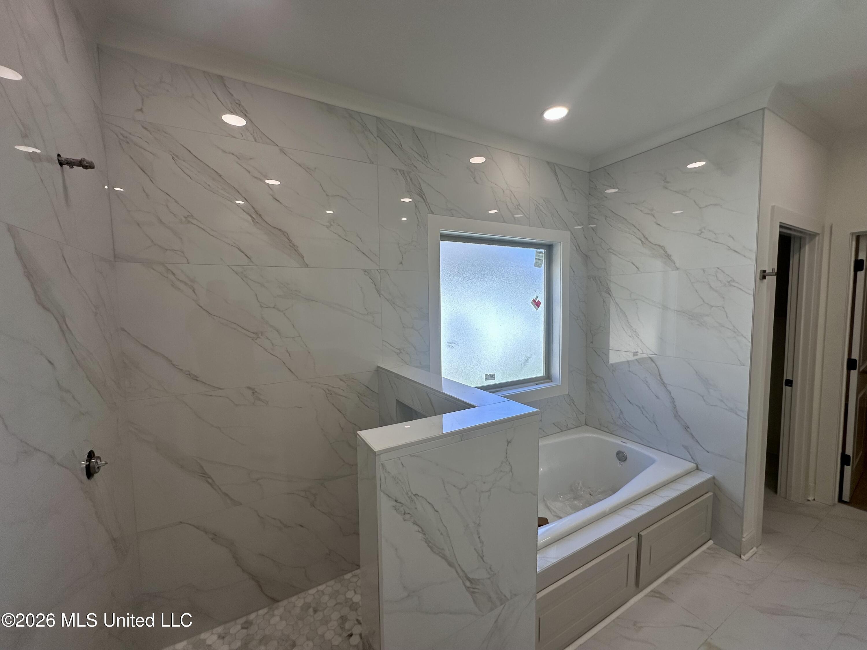 352 Aurora Circle Property Photo 16