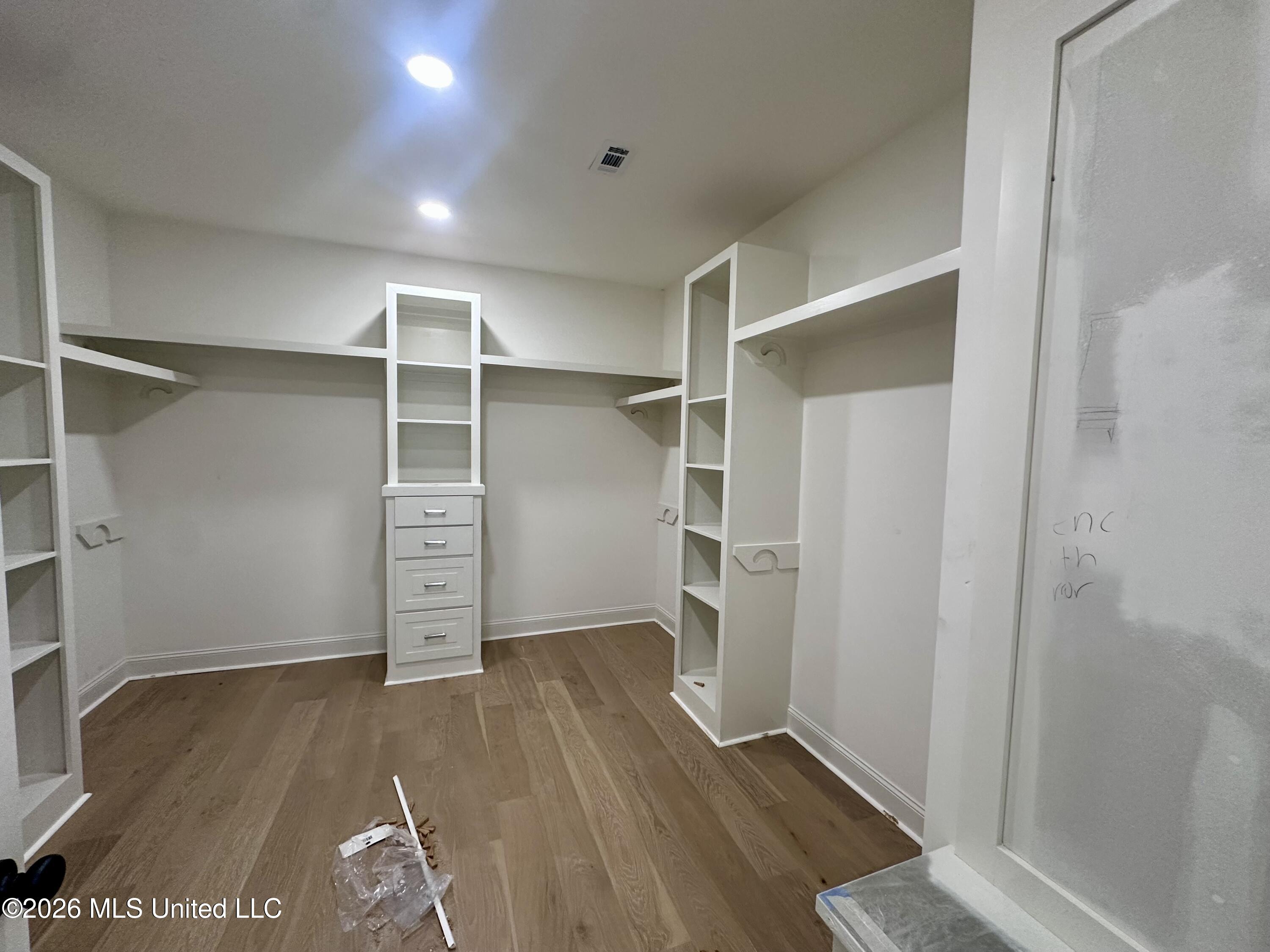 352 Aurora Circle Property Photo 20