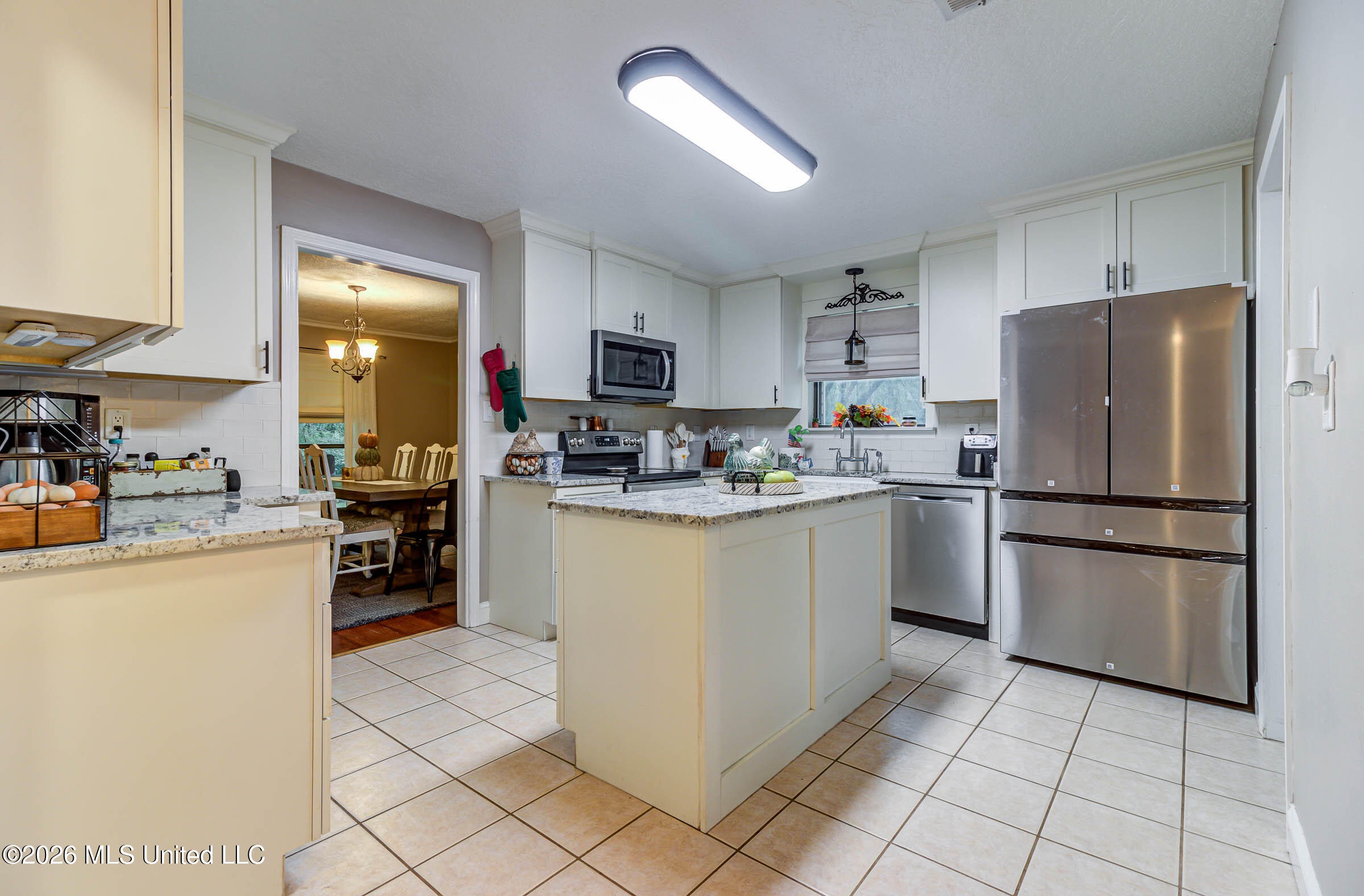 8200 Butler Road Property Photo 21