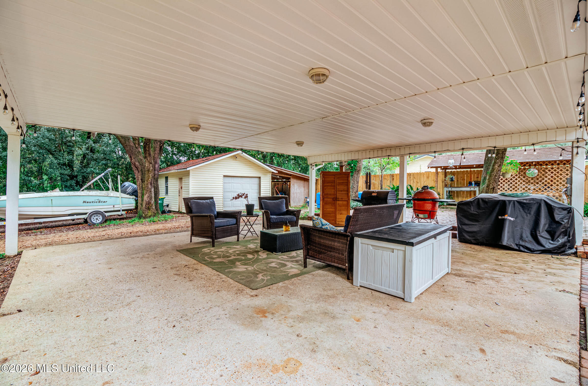 8200 Butler Road Property Photo 57
