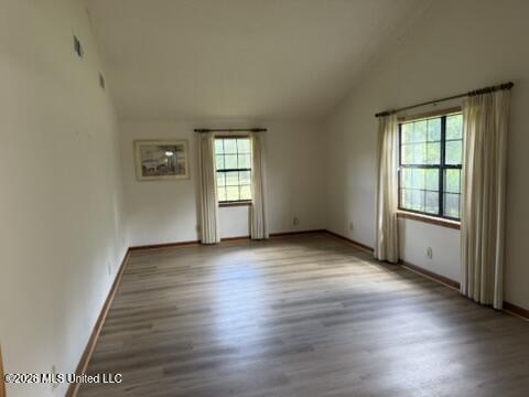 1077 Evergreen Road Property Photo 11