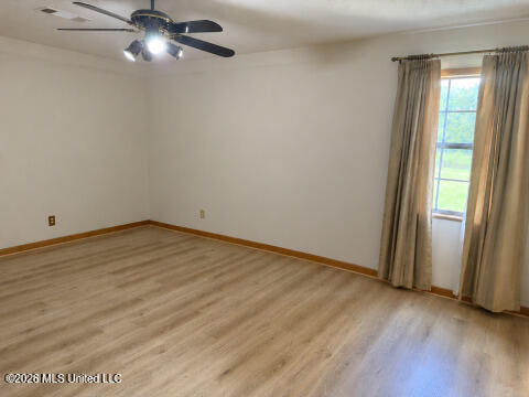 1077 Evergreen Road Property Photo 12