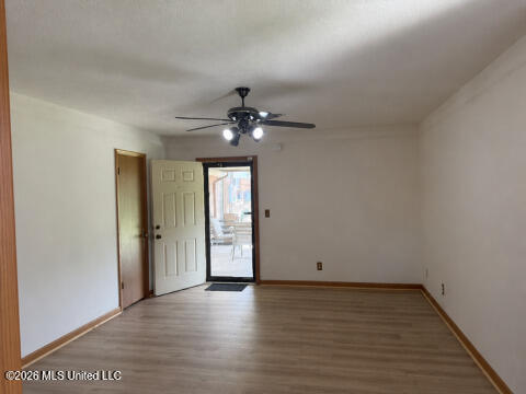 1077 Evergreen Road Property Photo 13