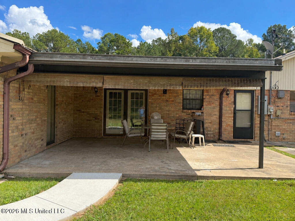 1077 Evergreen Road Property Photo 24
