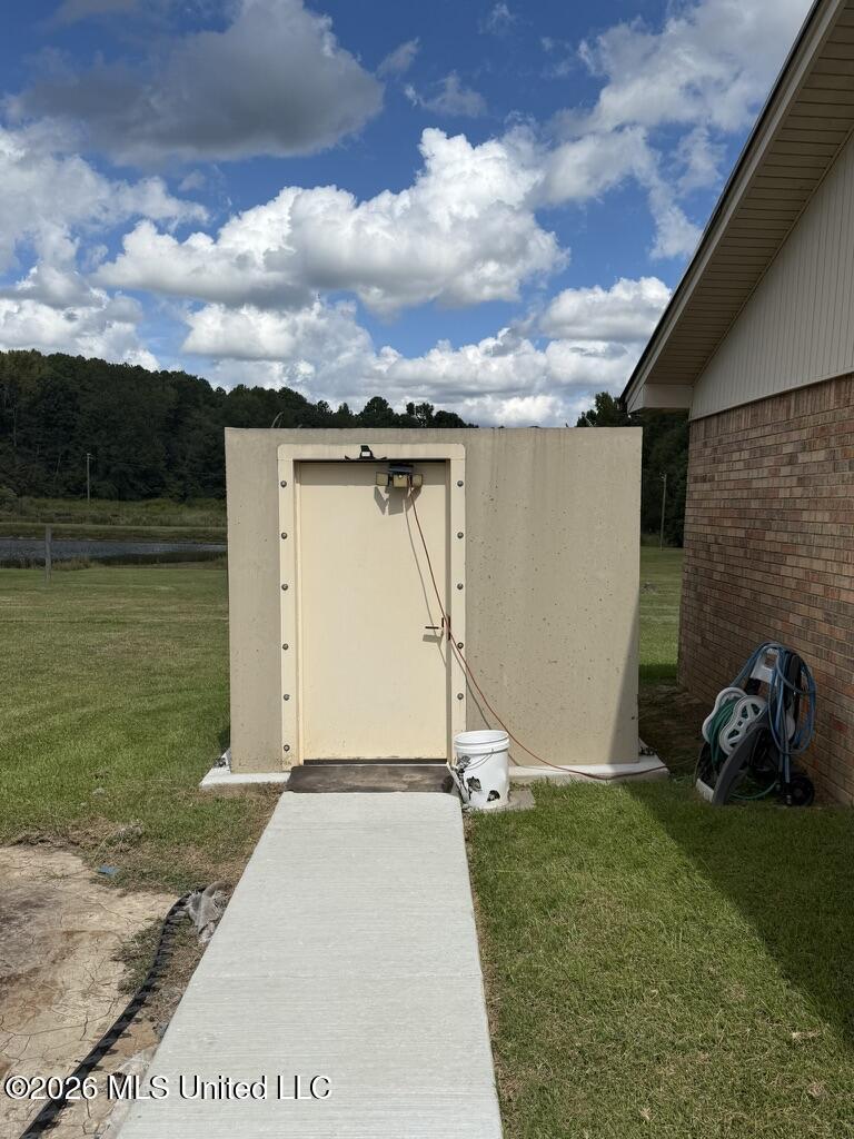 1077 Evergreen Road Property Photo 26