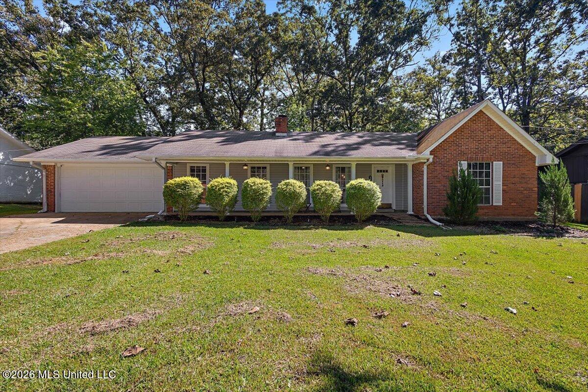 176 Oak Park Drive Property Photo 1