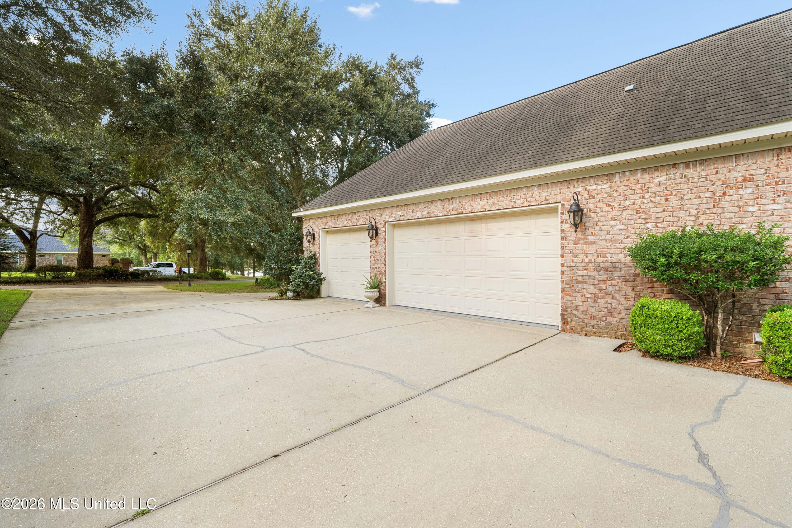 12550 Bell Creek Drive Property Photo 48