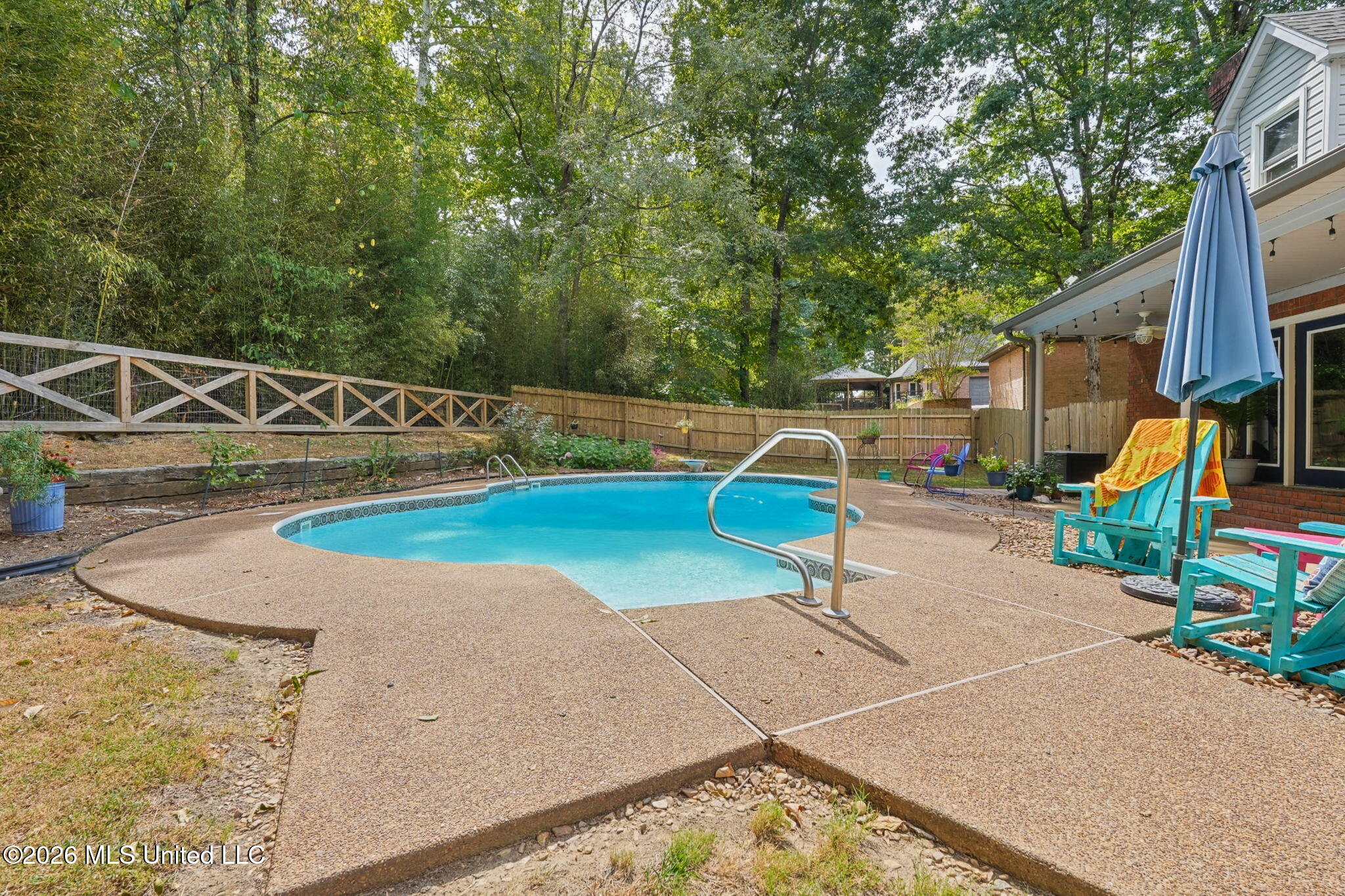 6716 Hunters Glen Property Photo 37