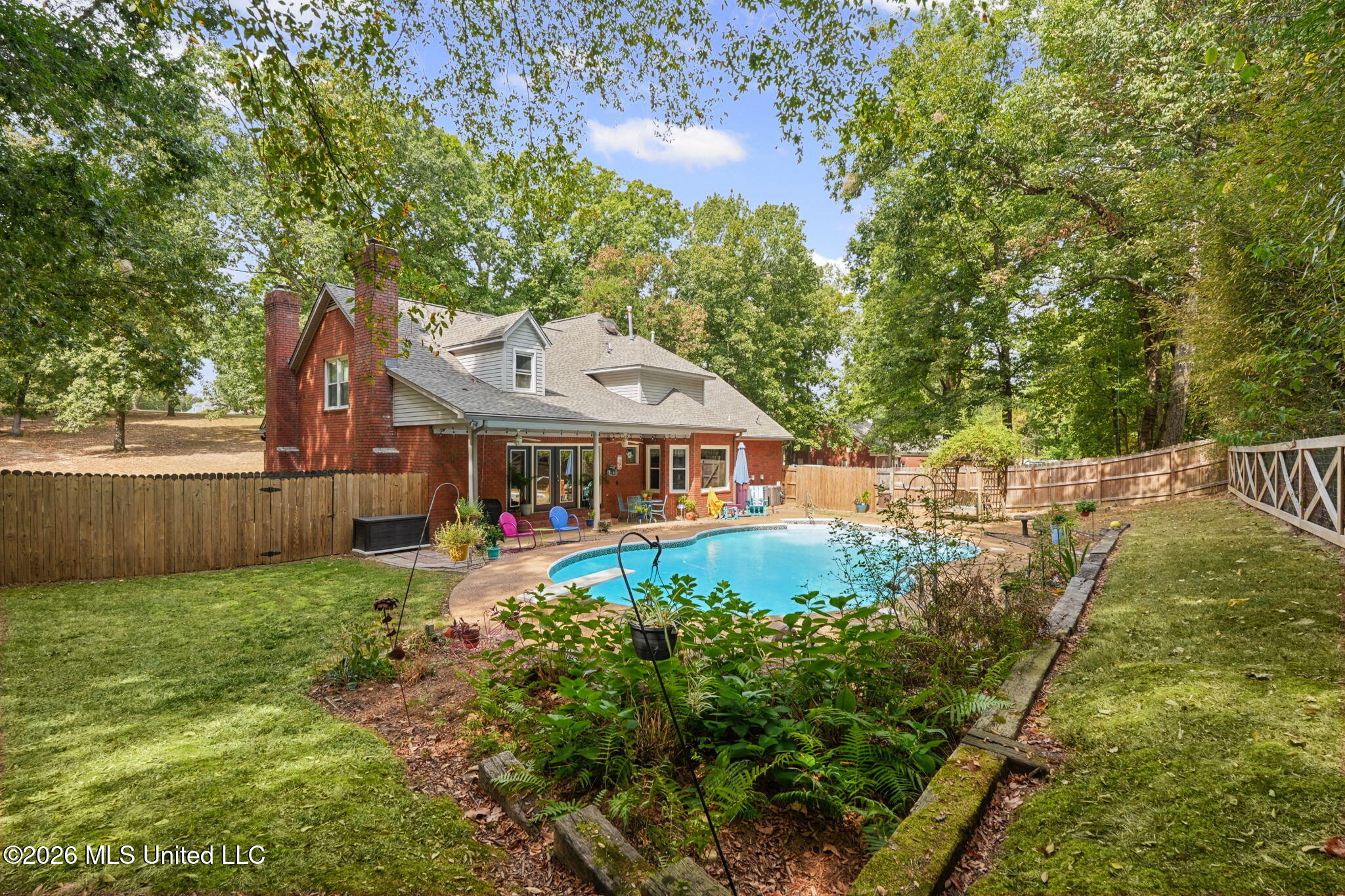 6716 Hunters Glen Property Photo 39