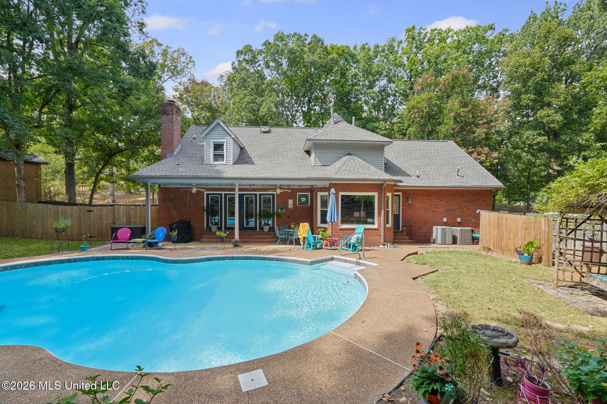 6716 Hunters Glen Property Photo 40
