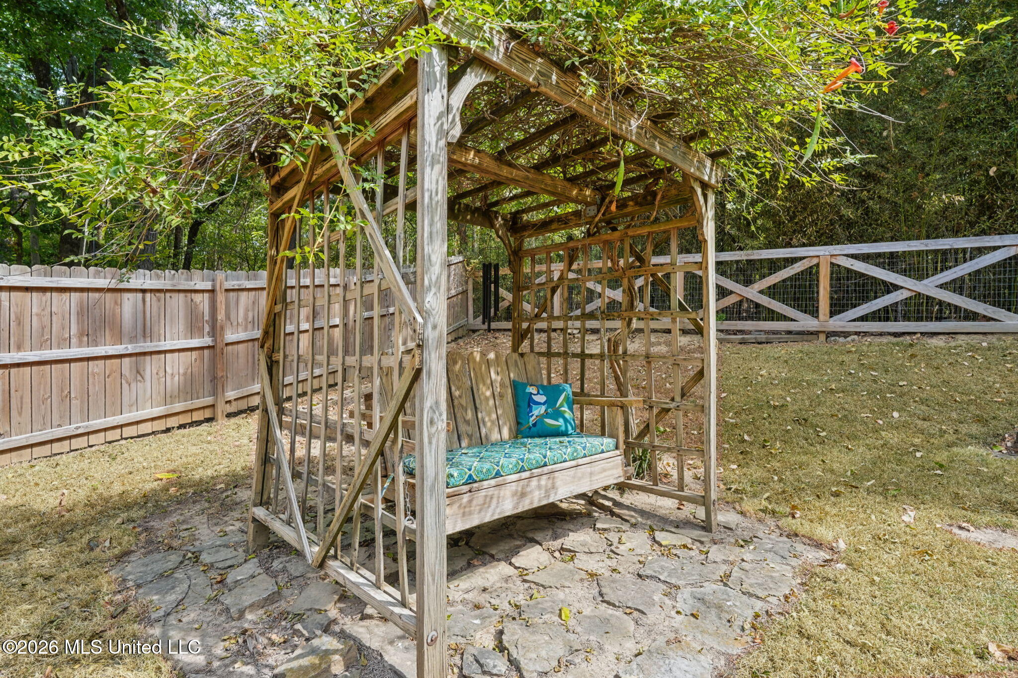 6716 Hunters Glen Property Photo 42