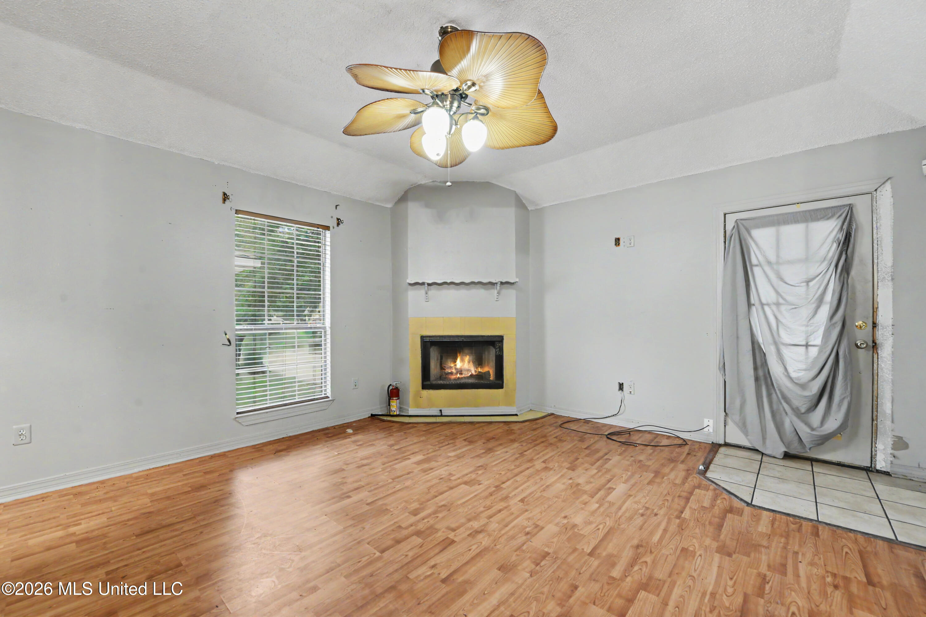 717 24th Street Property Photo 3