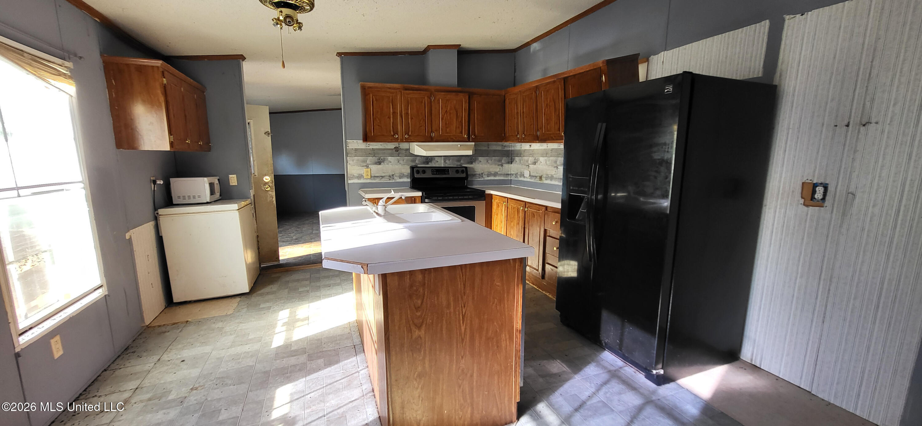 64 Spencewood Lane Property Photo 4