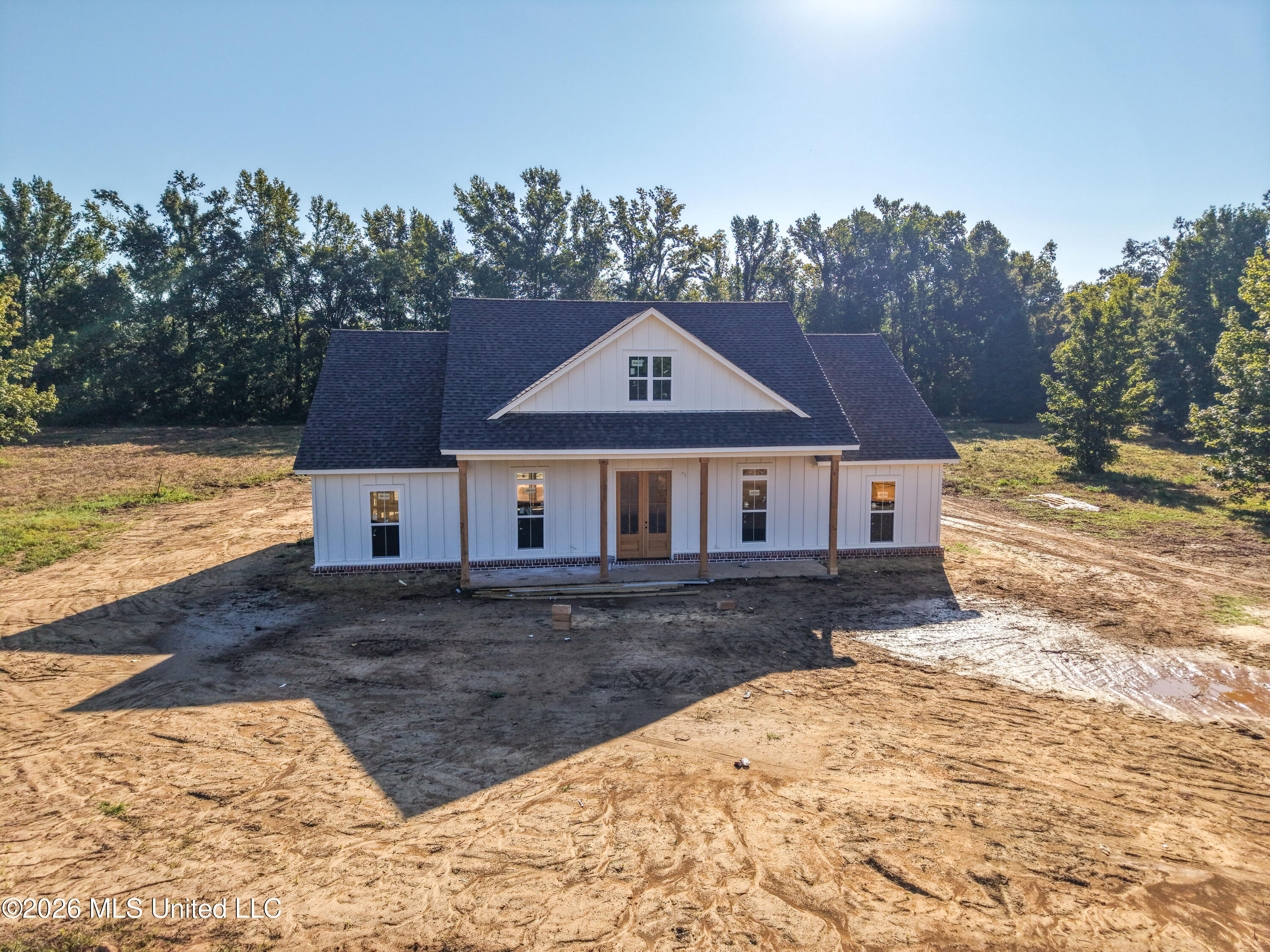 693 Katherine Trail Property Photo 1