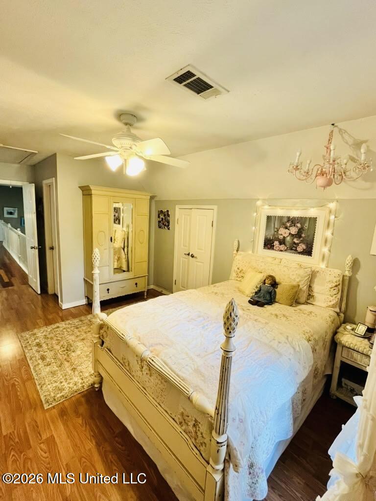 5103 Meadow Oaks Park Drive Property Photo 32