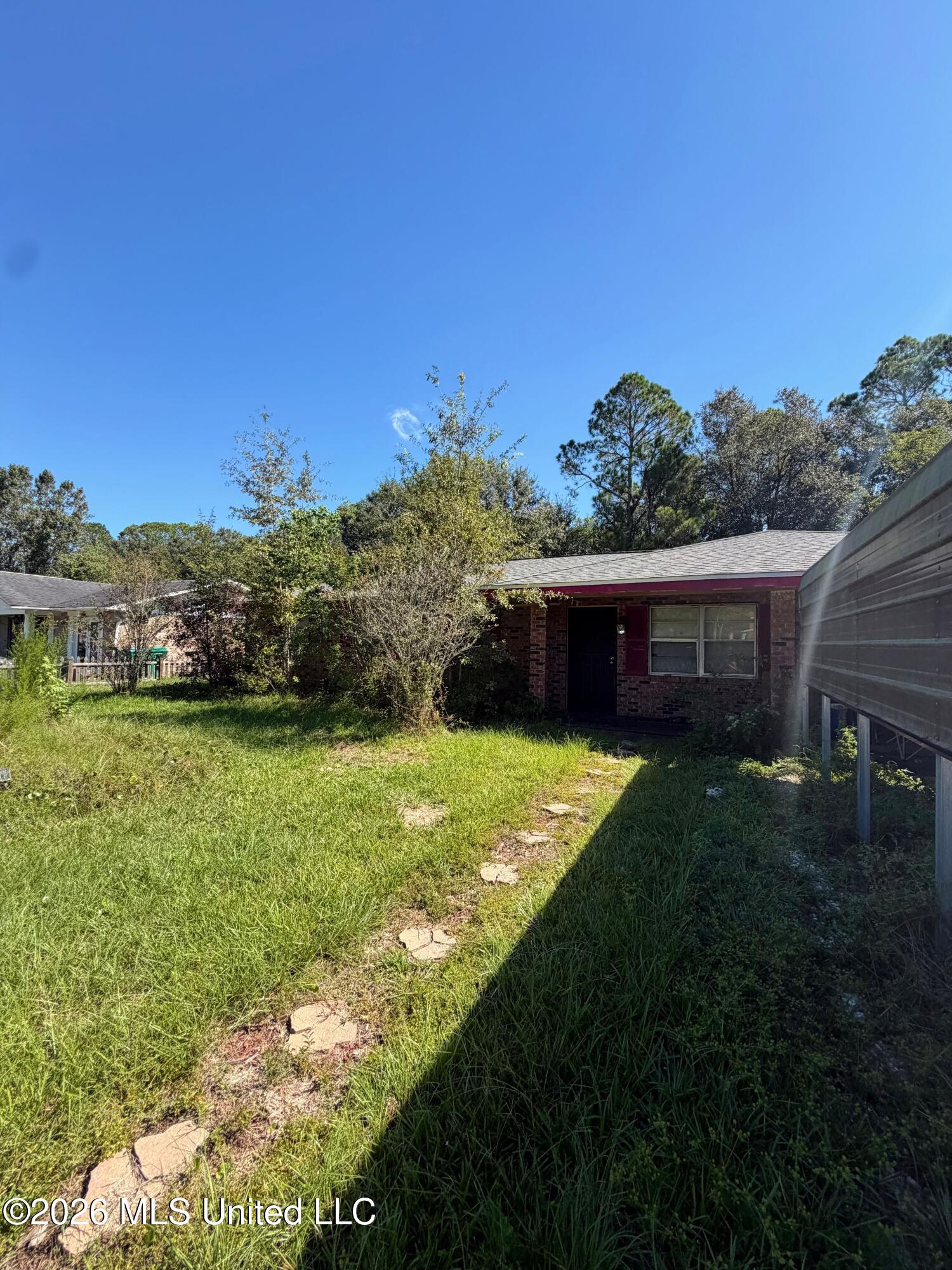 611 Tandy Drive Property Photo 1