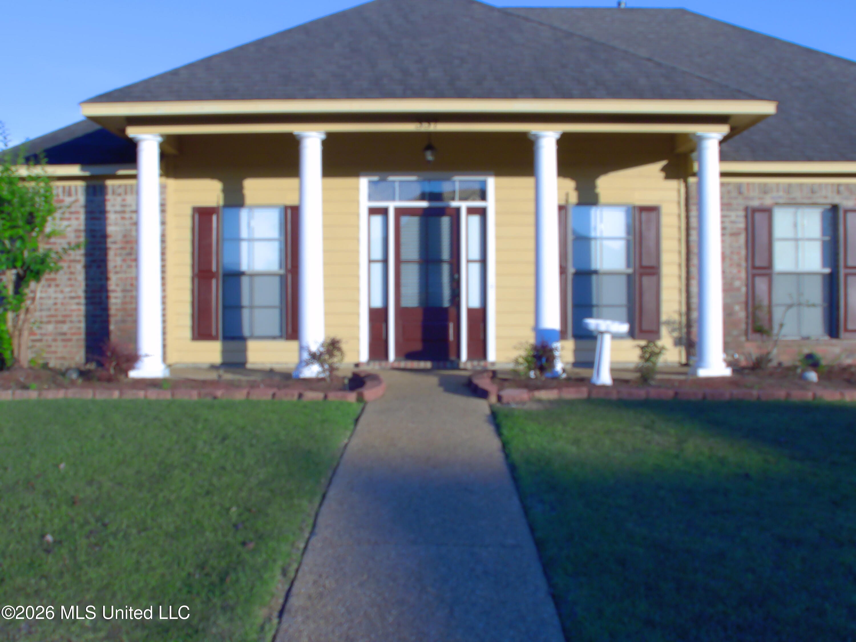 337 Towne Street Property Photo 3