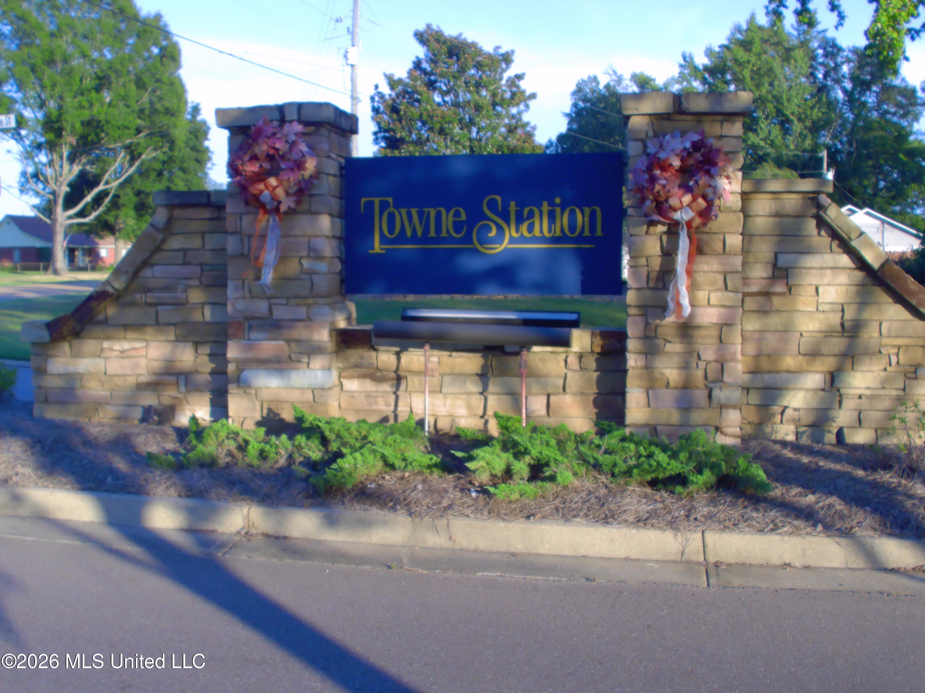 337 Towne Street Property Photo 4