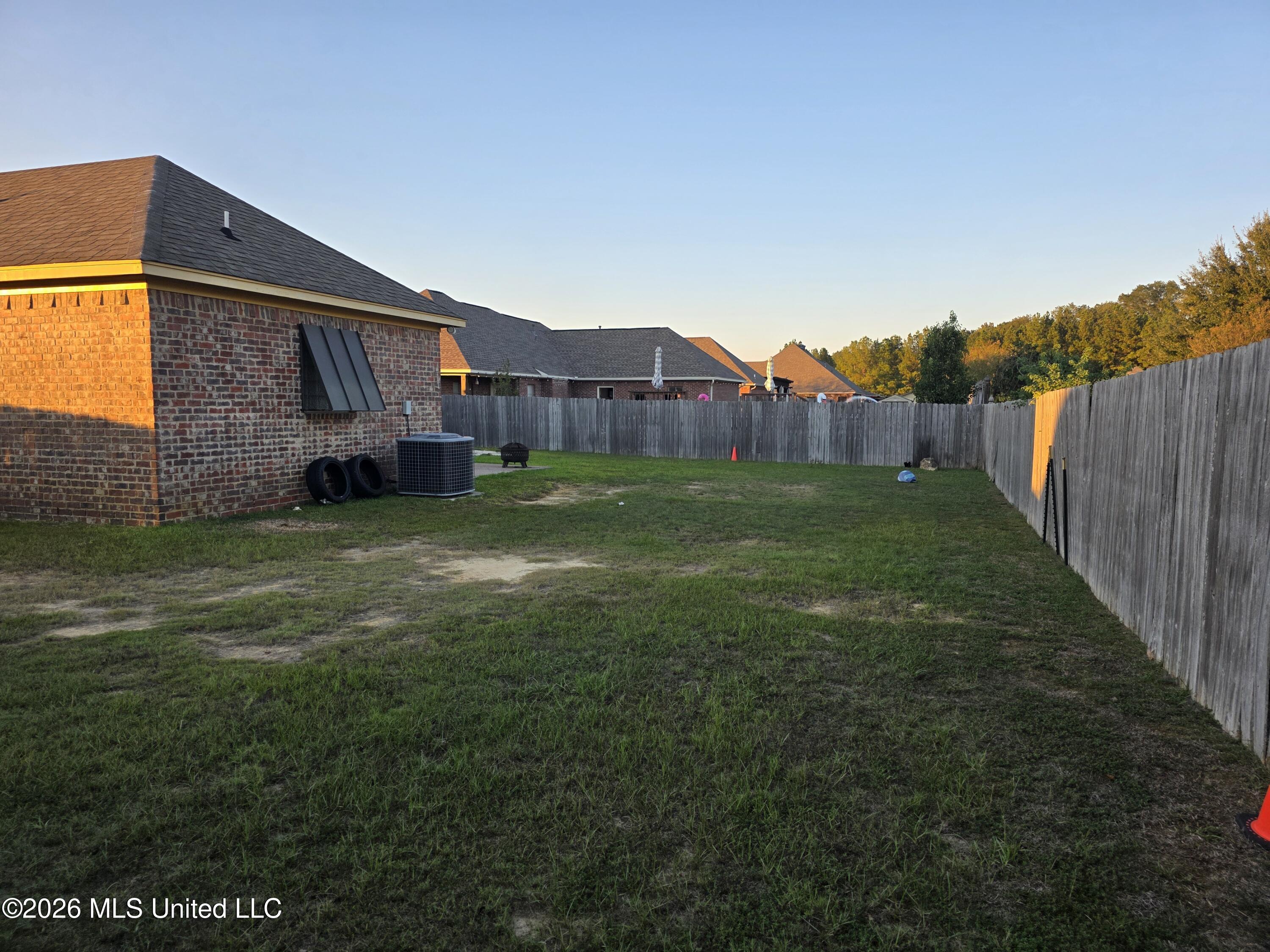 337 Towne Street Property Photo 7