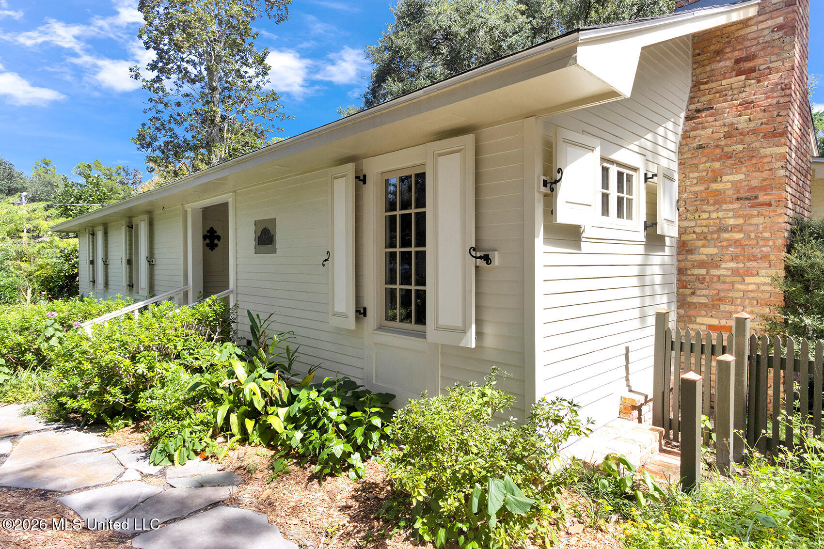 414 General Pershing Avenue Property Photo 4