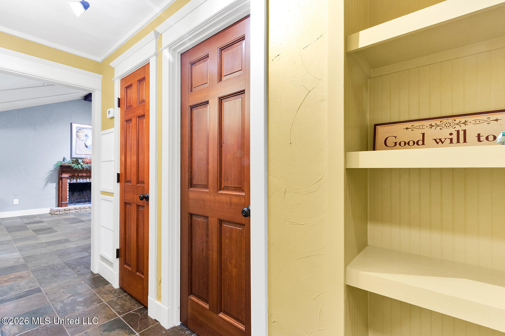 414 General Pershing Avenue Property Photo 35