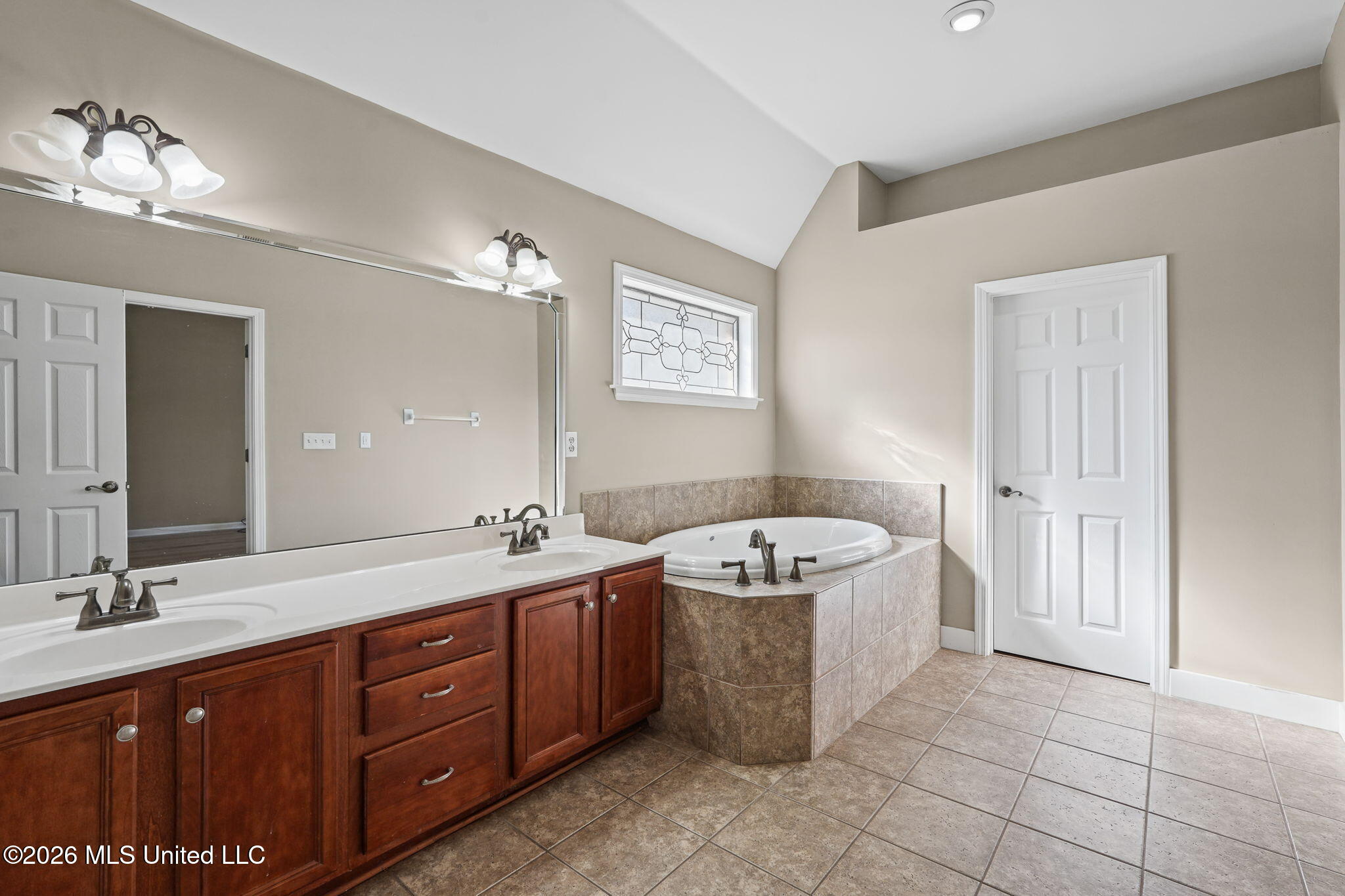 5565 Savannah Parkway Property Photo 27