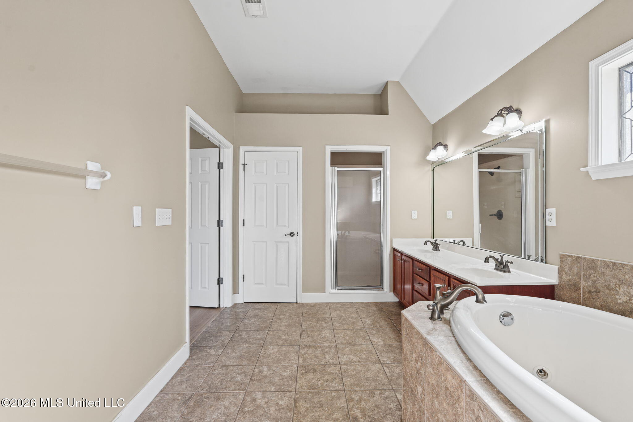 5565 Savannah Parkway Property Photo 28