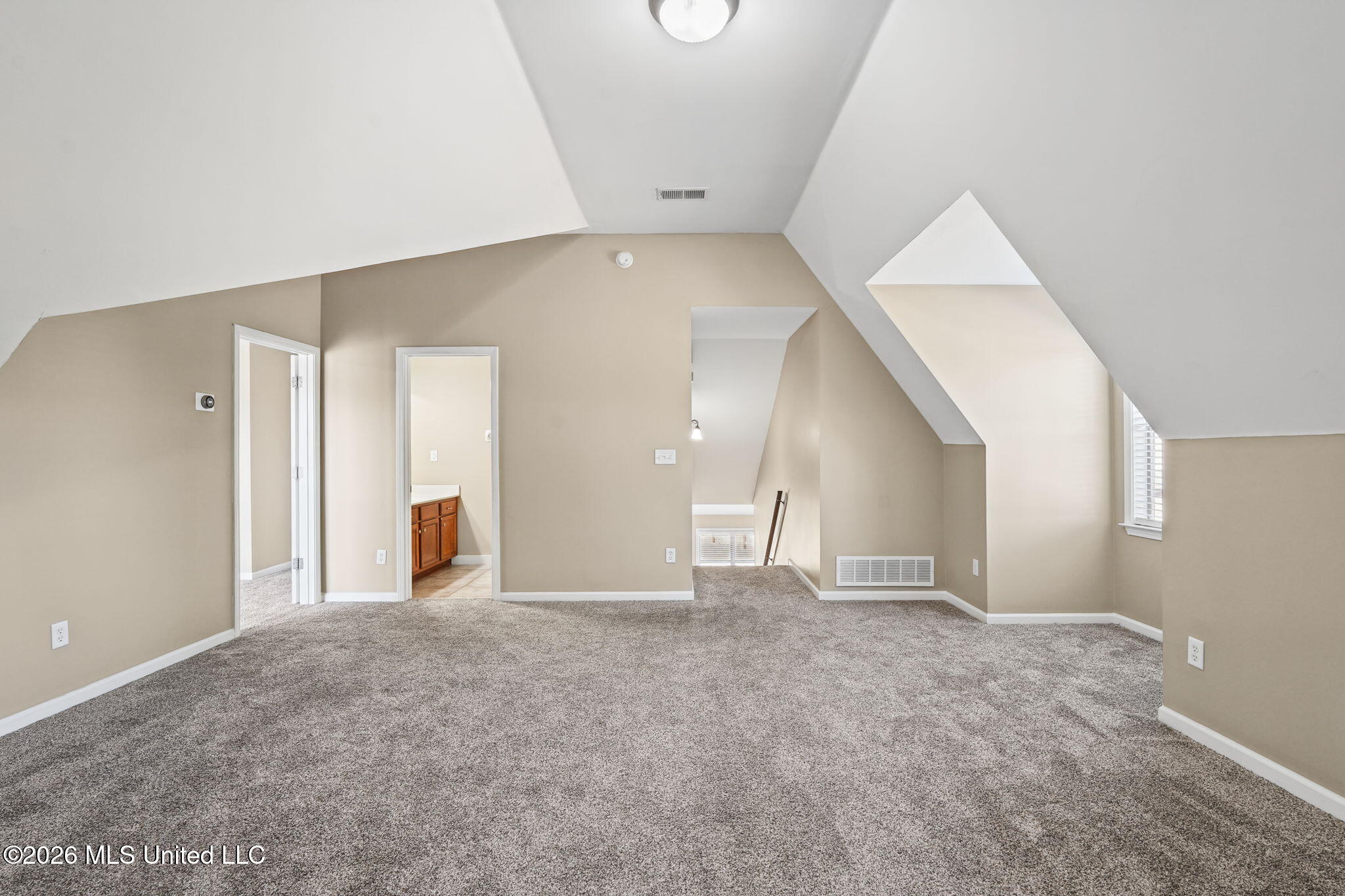 5565 Savannah Parkway Property Photo 36