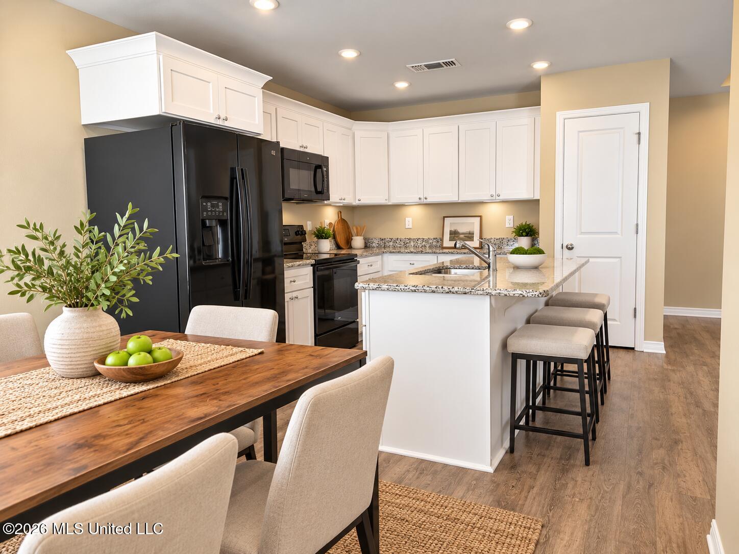 9610 Kini Court Property Photo 4