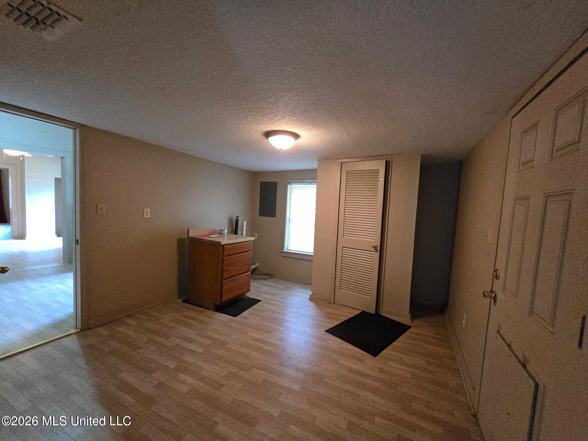 507 W Magnolia Street Property Photo 7