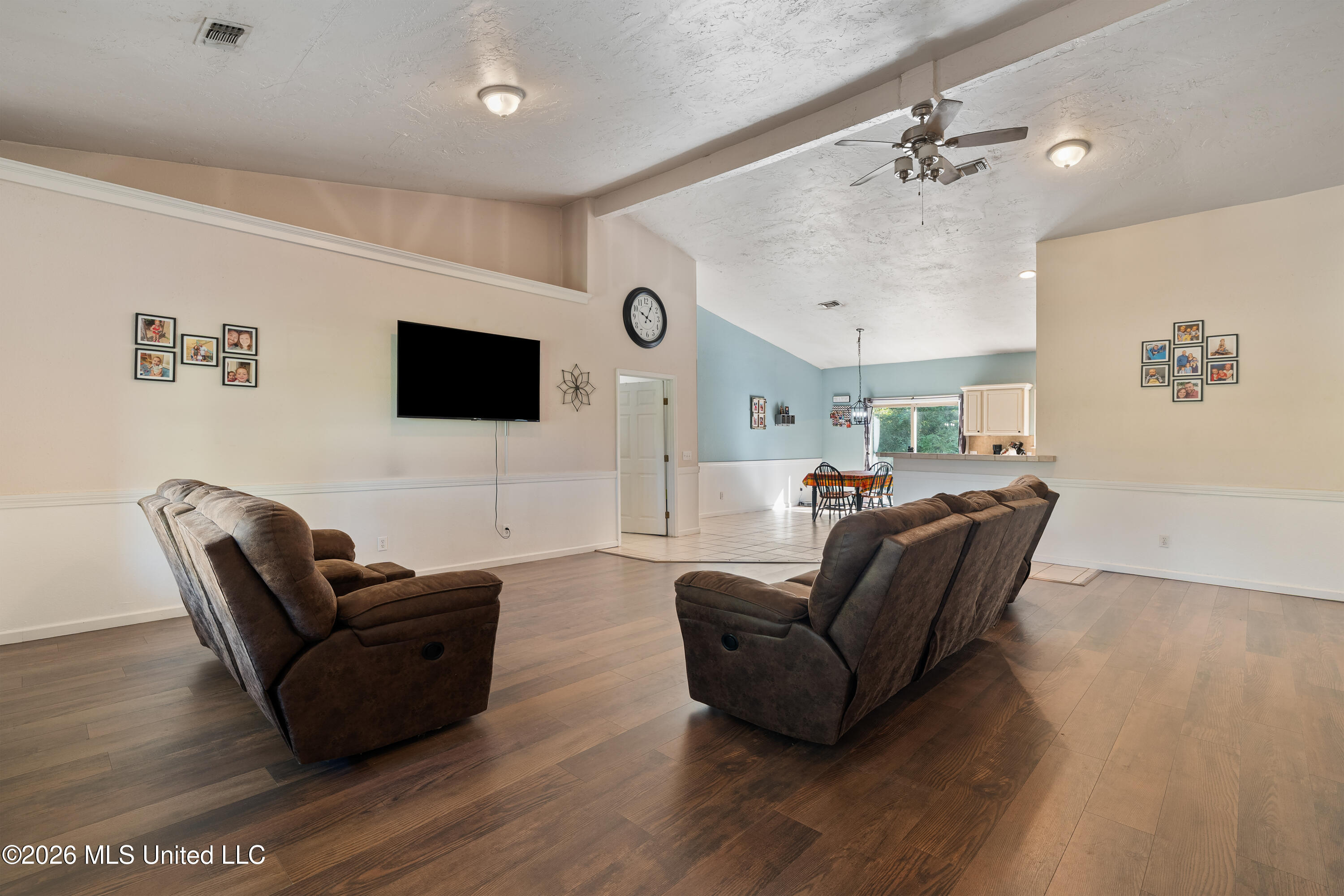 40 Glenn West Drive Property Photo 8