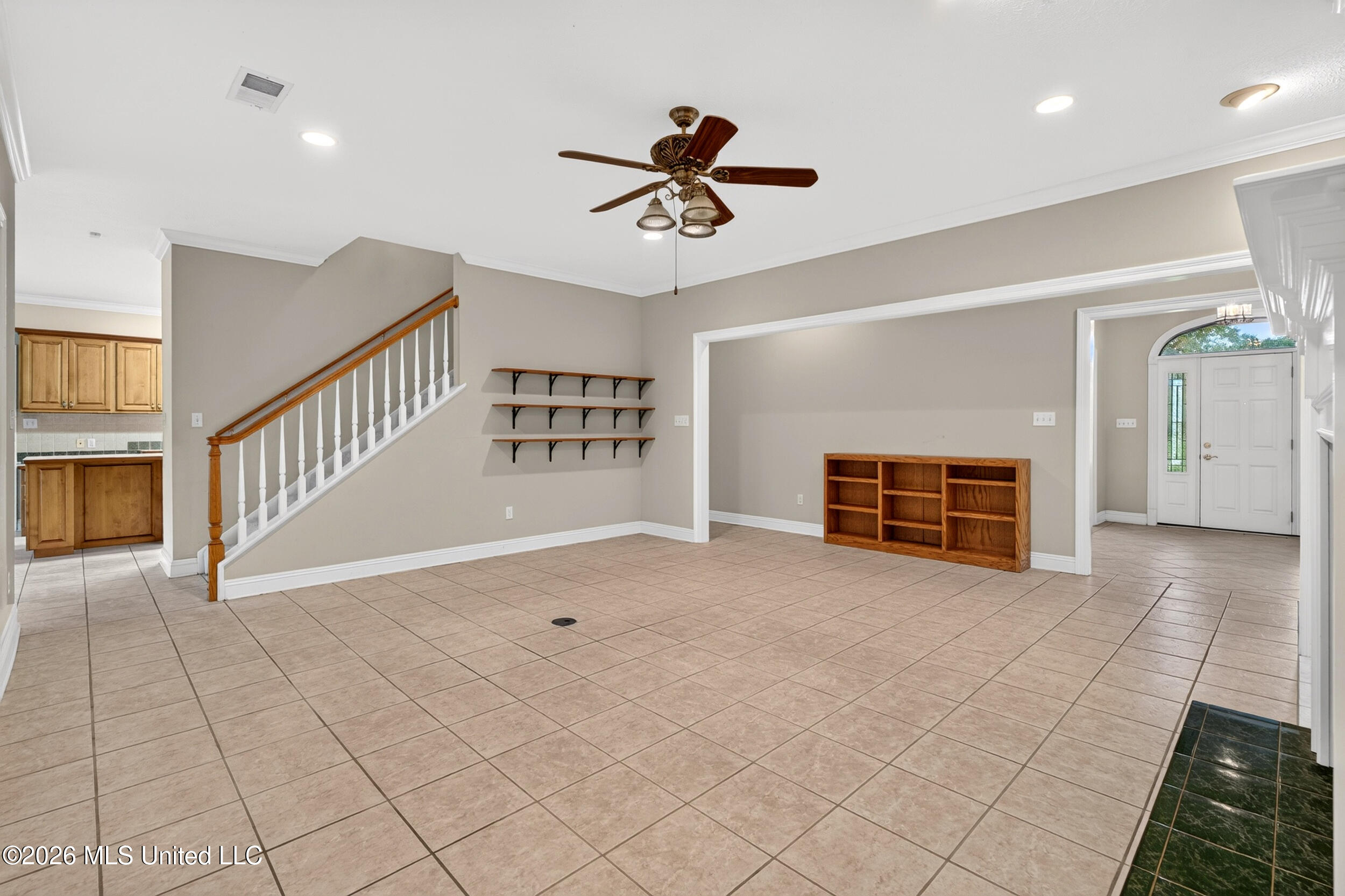128 N Hill Drive Property Photo 6