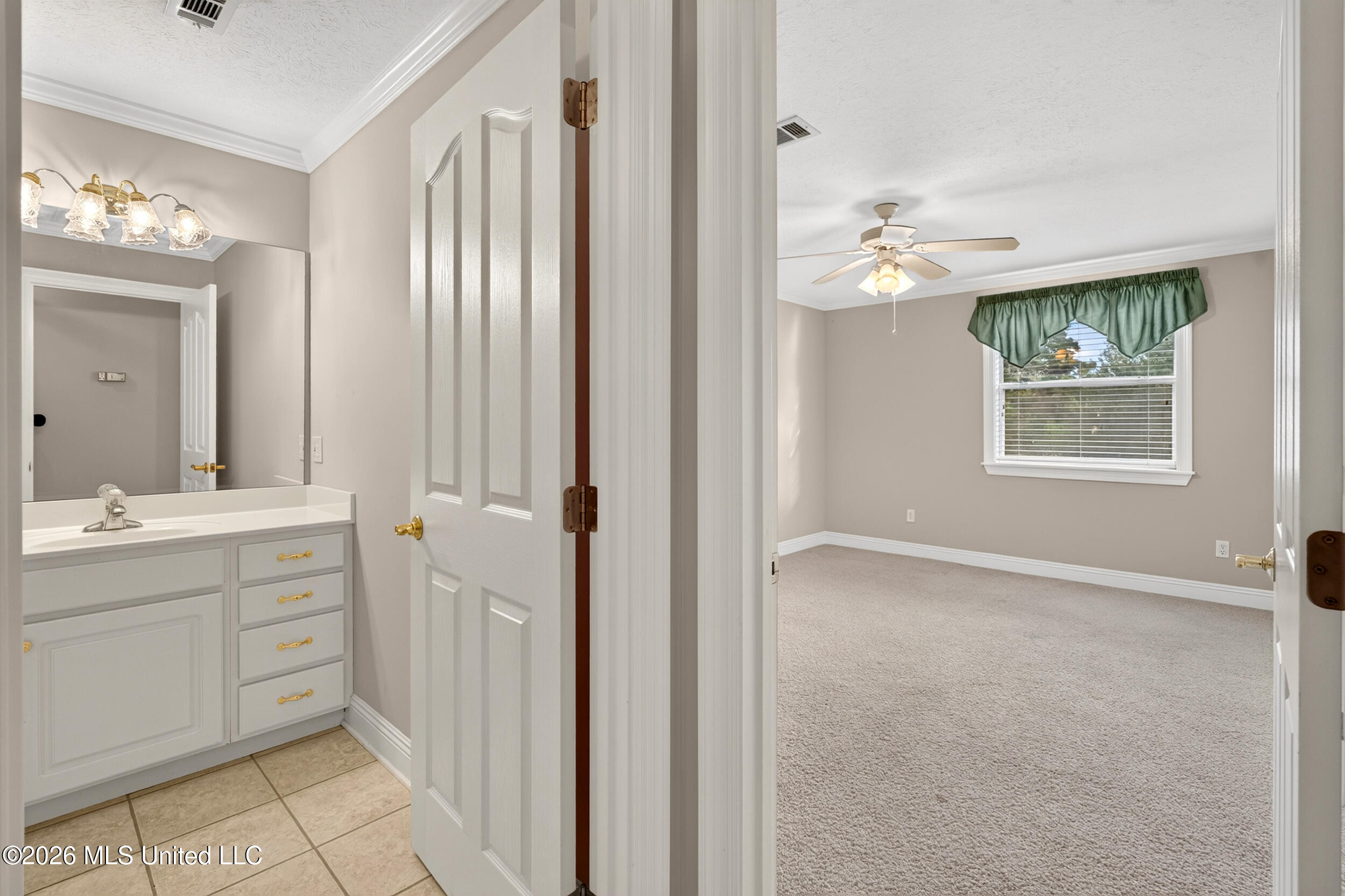 128 N Hill Drive Property Photo 36