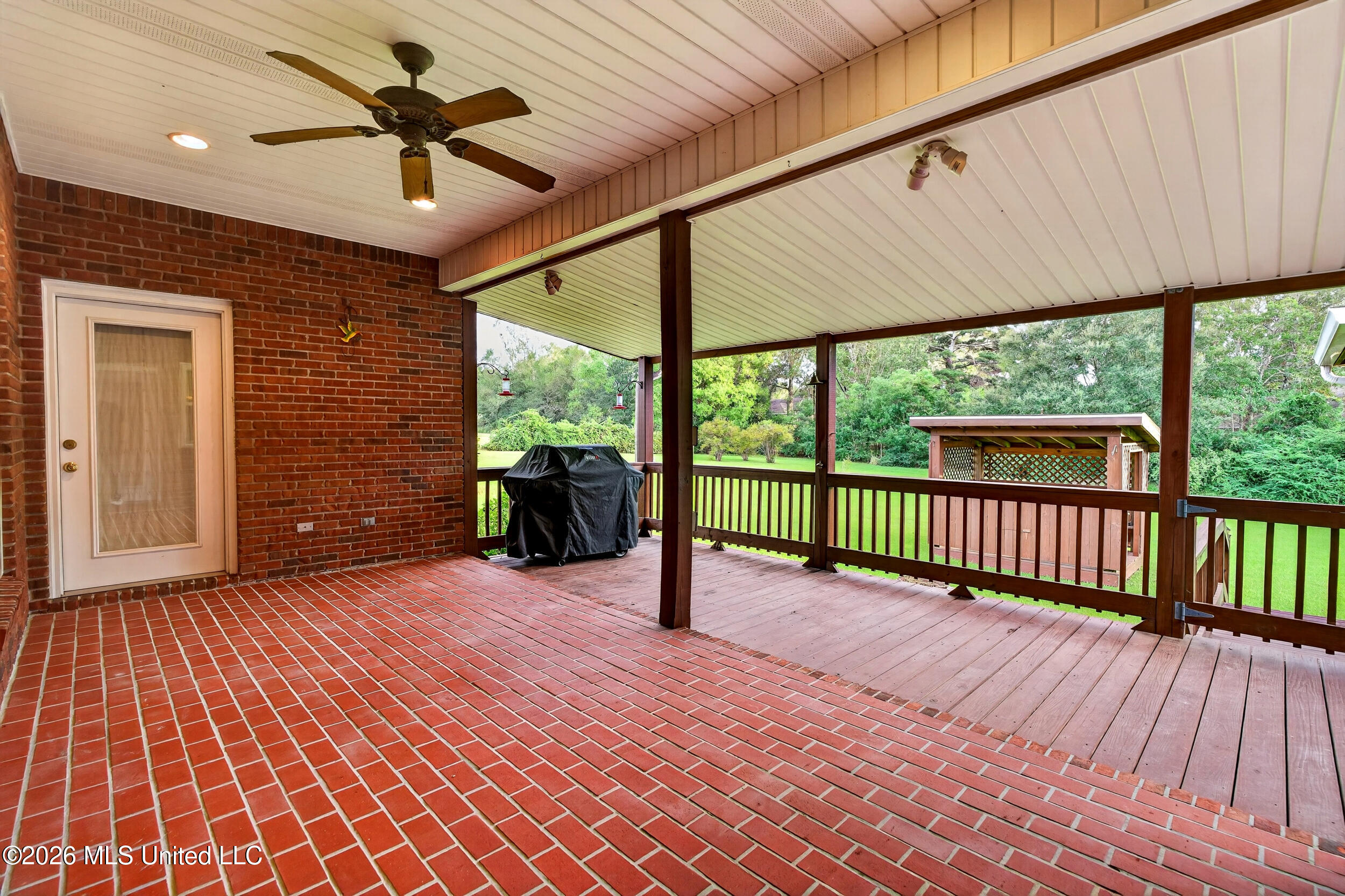 128 N Hill Drive Property Photo 69