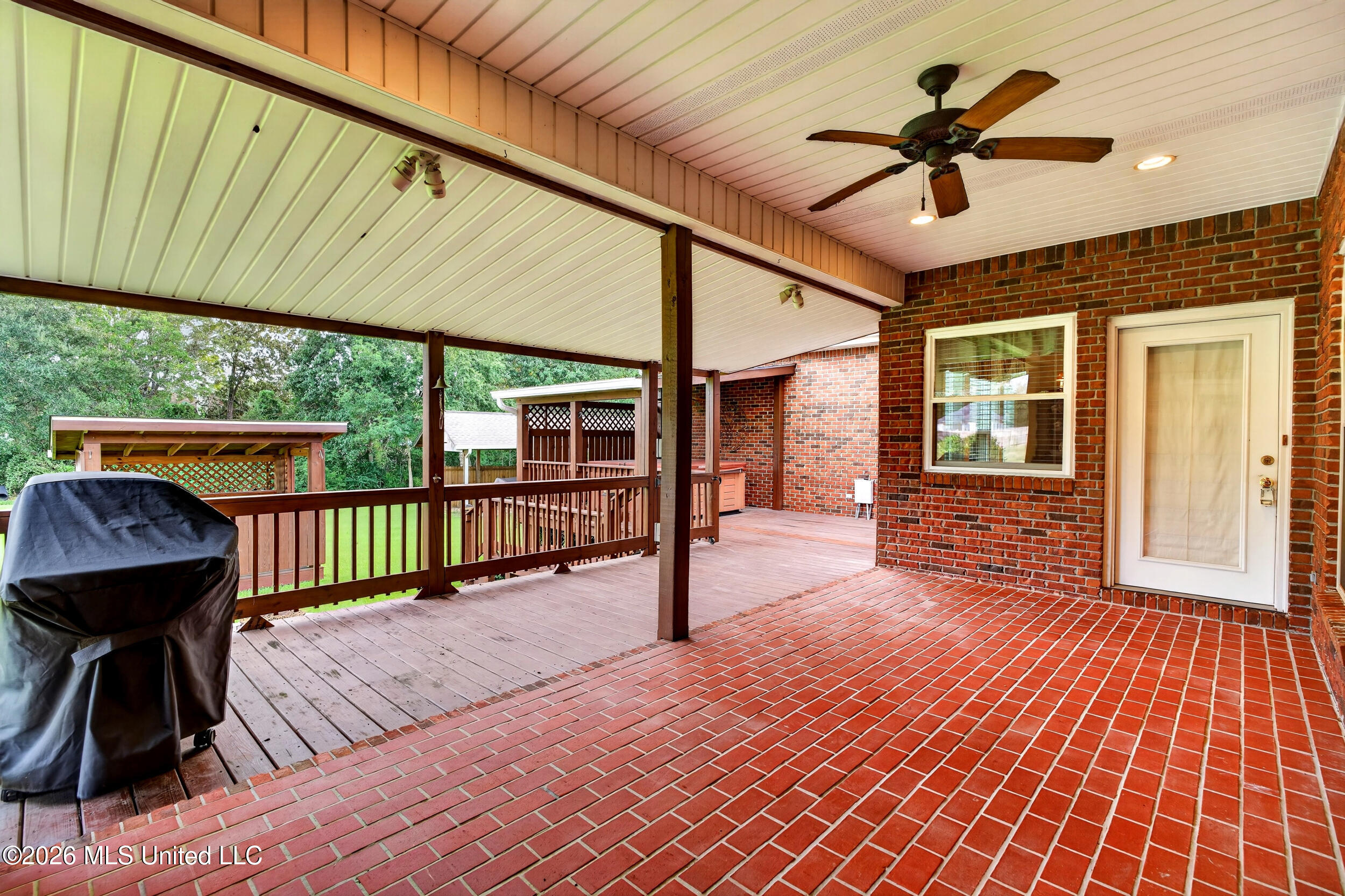 128 N Hill Drive Property Photo 70