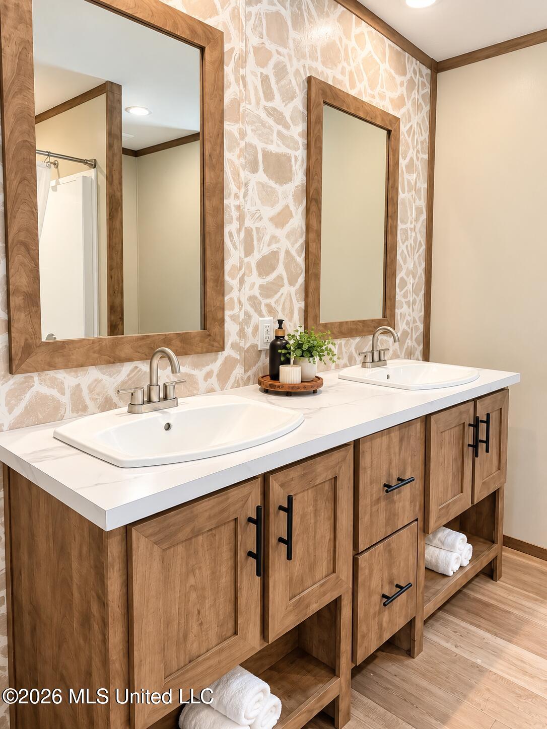 131 Pin Oak Drive Property Photo 13