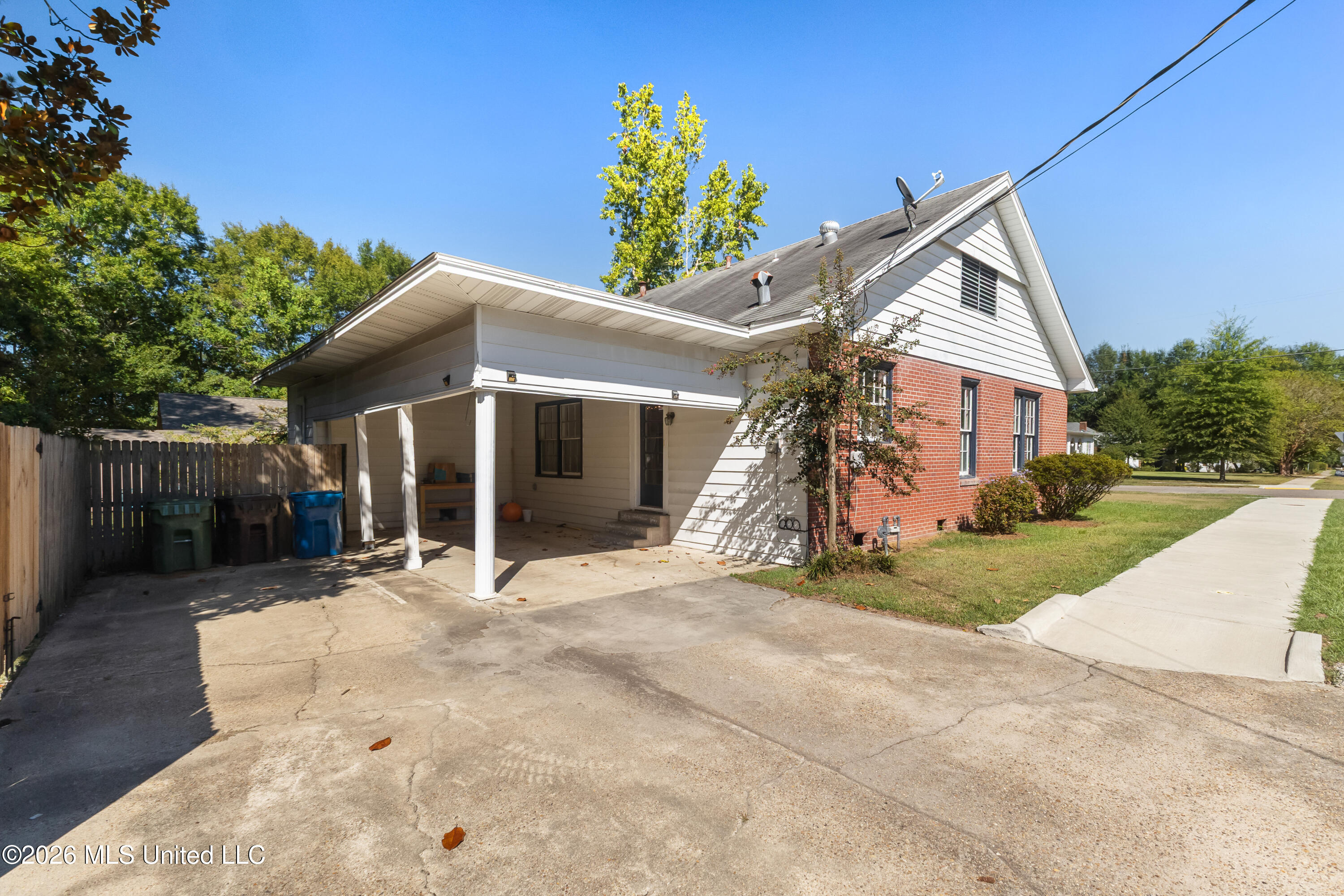125 S 12th Avenue Property Photo 37