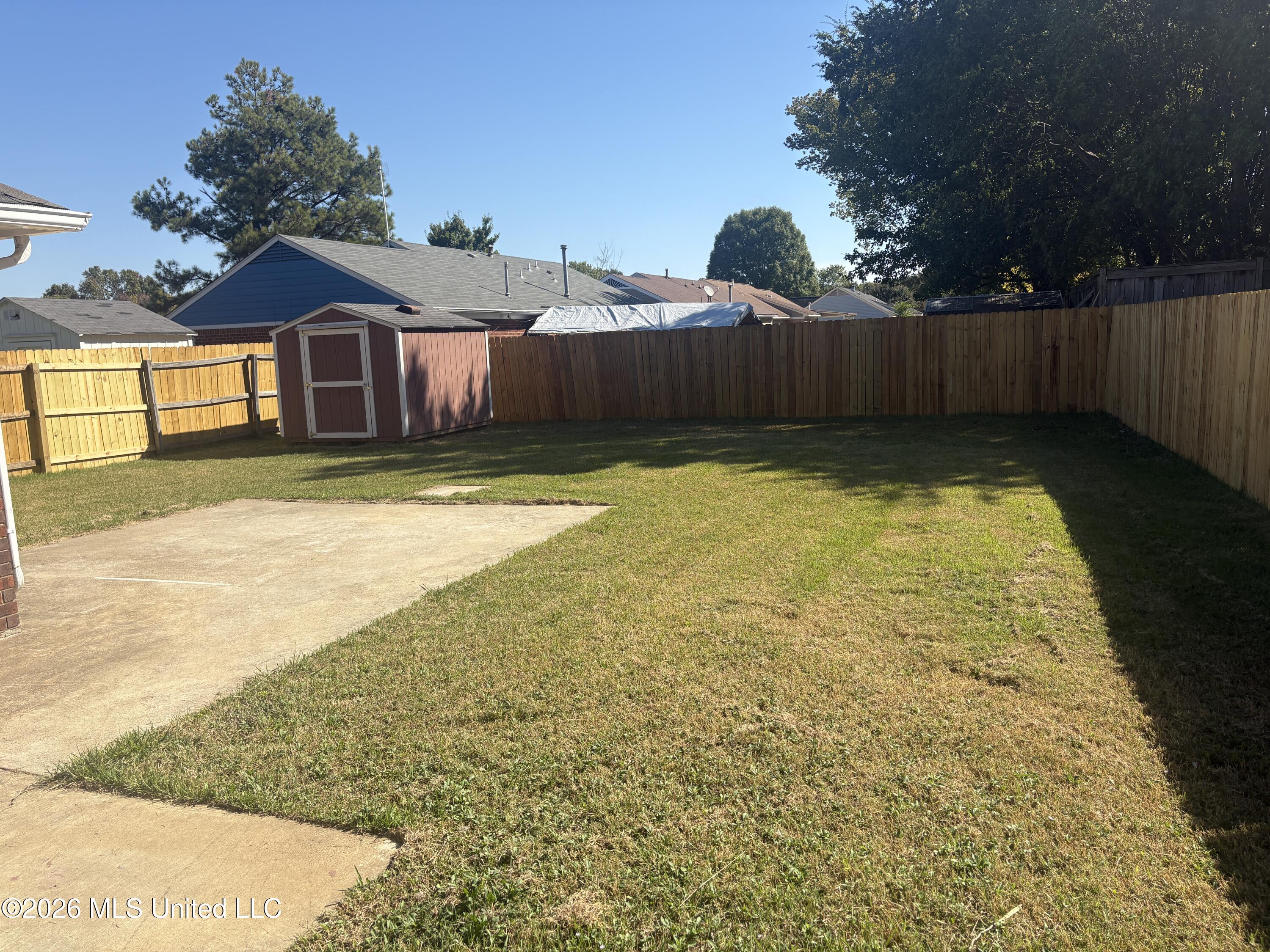 7056 Tudor Lane Property Photo 3