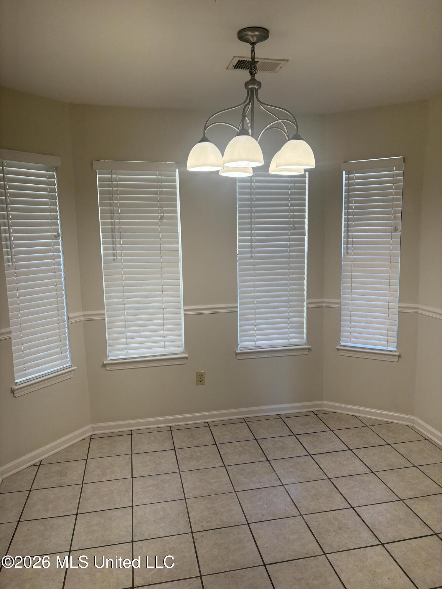 7056 Tudor Lane Property Photo 5