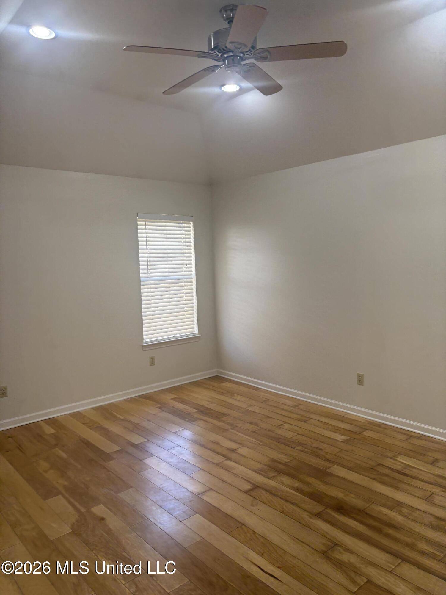 7056 Tudor Lane Property Photo 8