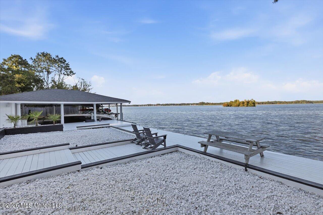 205 Audubon Point Drive Property Photo 7