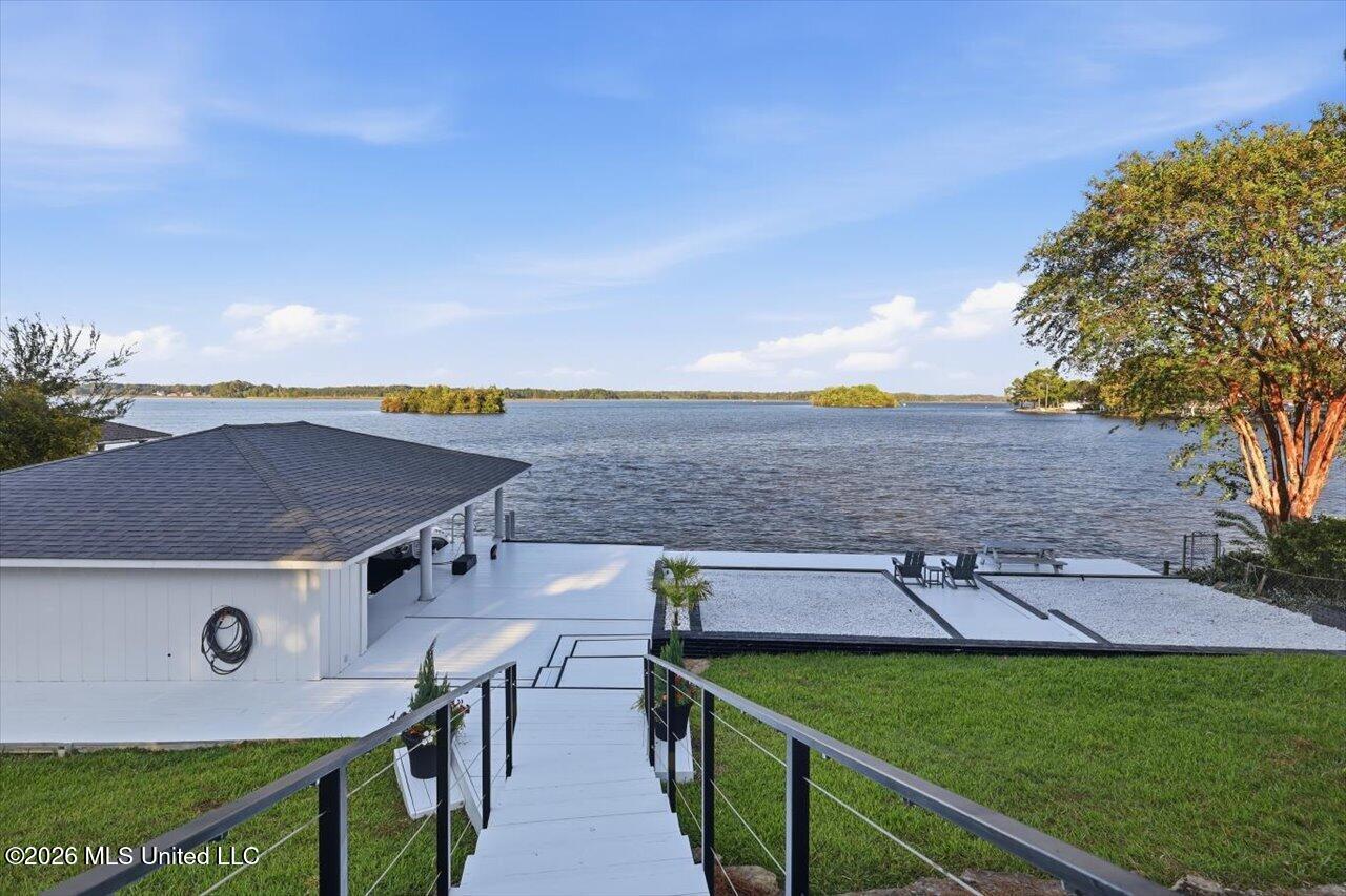 205 Audubon Point Drive Property Photo 14
