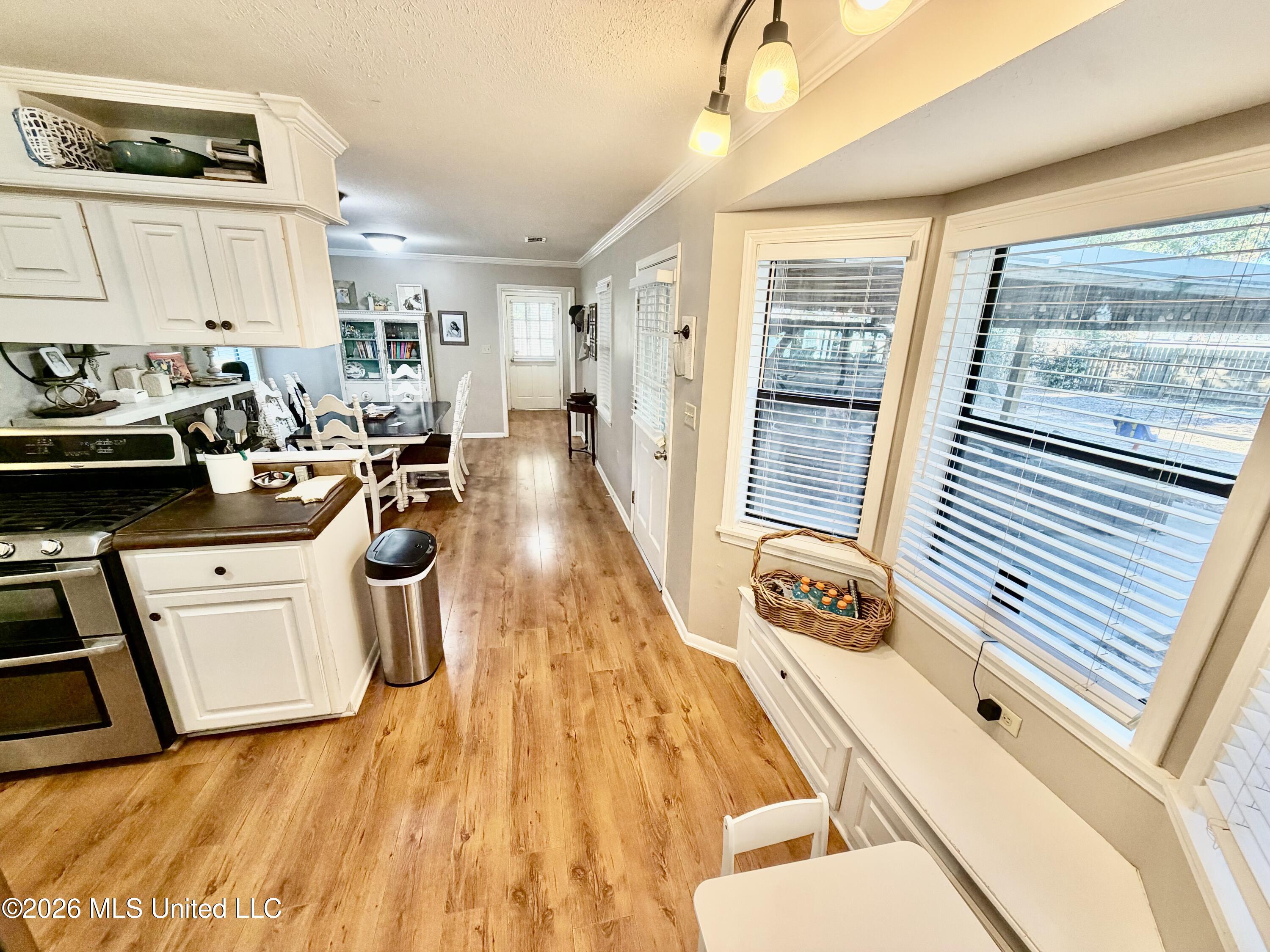 1712 Bellavista Road Property Photo 4