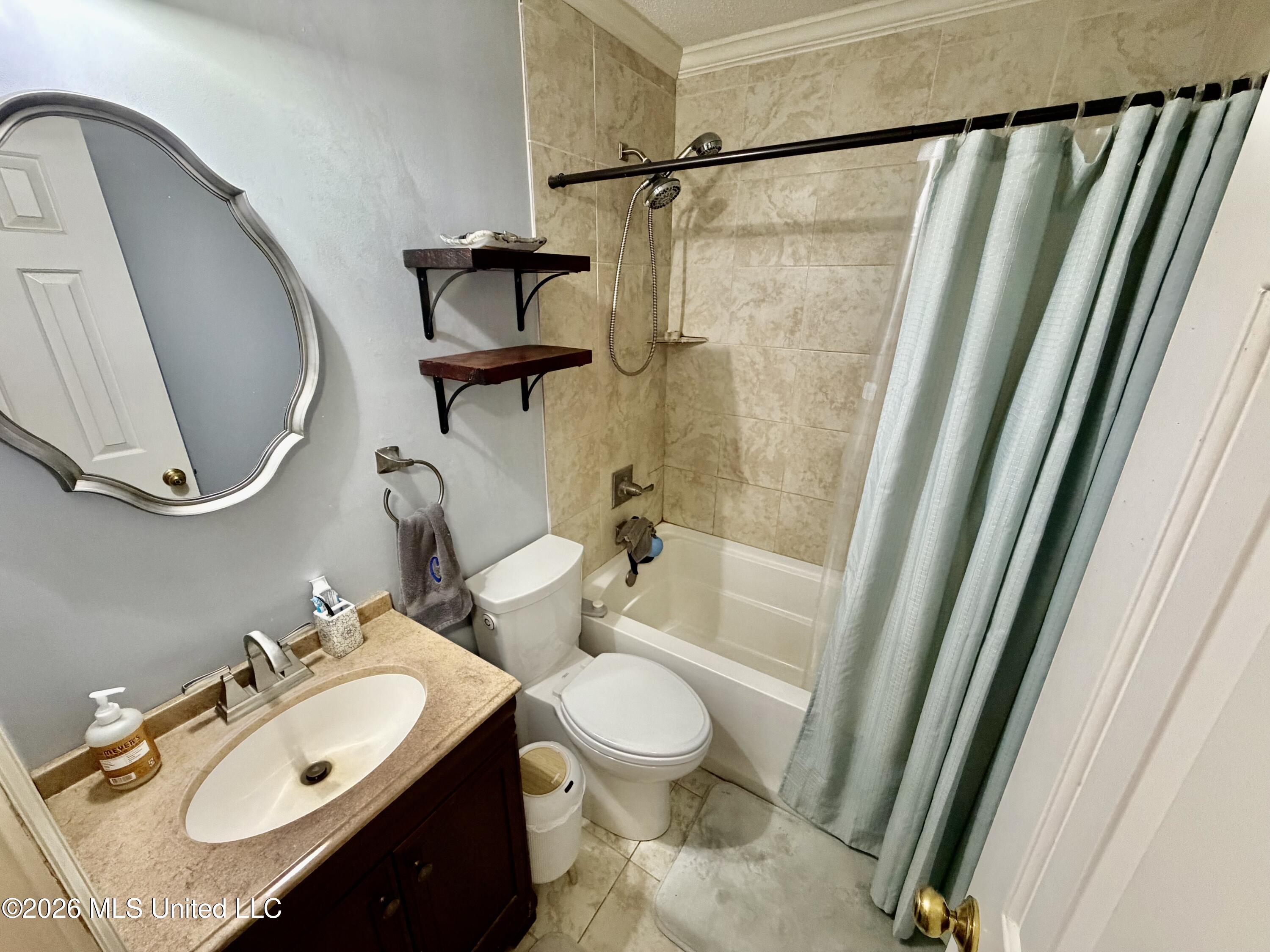 1712 Bellavista Road Property Photo 9