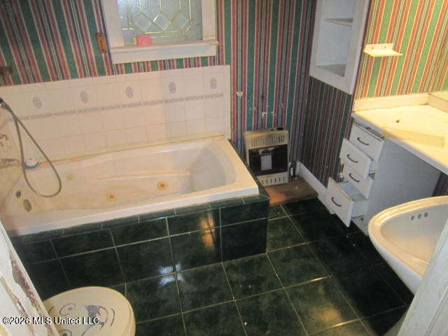 114 Oak Street Property Photo 15