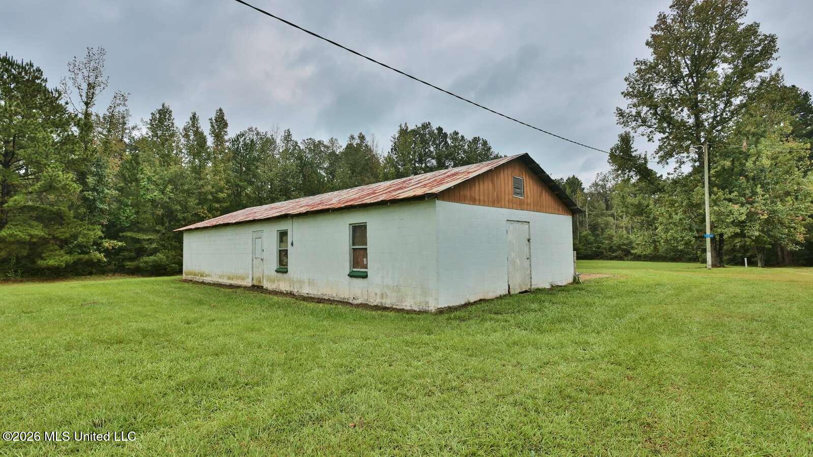 1004 Sunshine Mountain Lane Property Photo 4