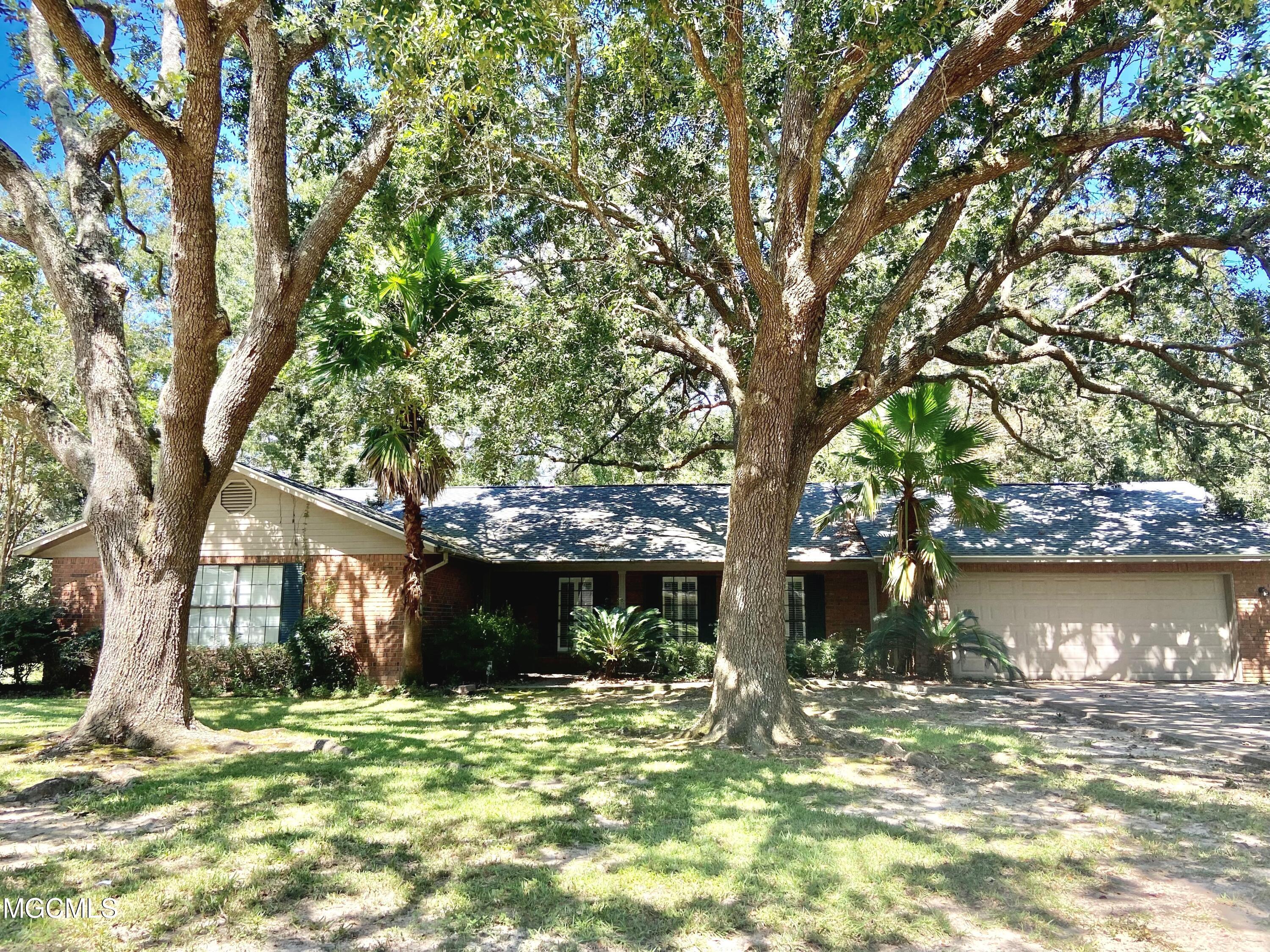 3936 River Pine Drive Property Photo 1