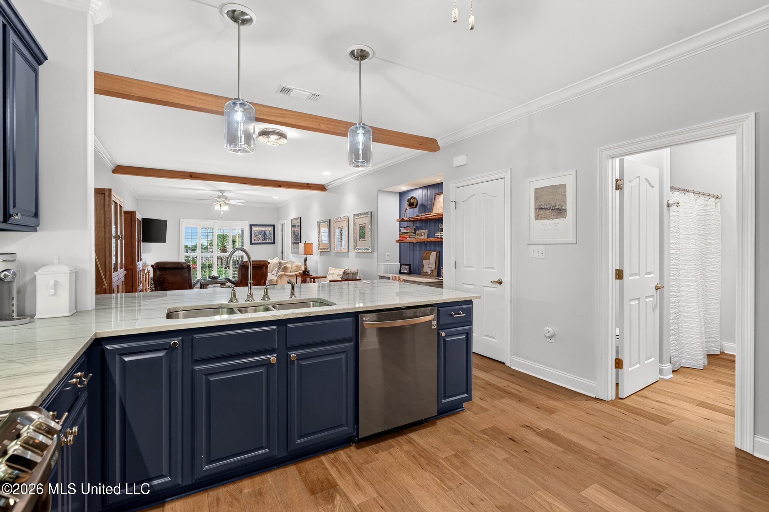 1453 E Beach Boulevard Property Photo 27