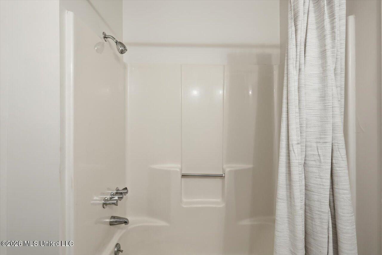 4615 Wyndallwood Drive Property Photo 22